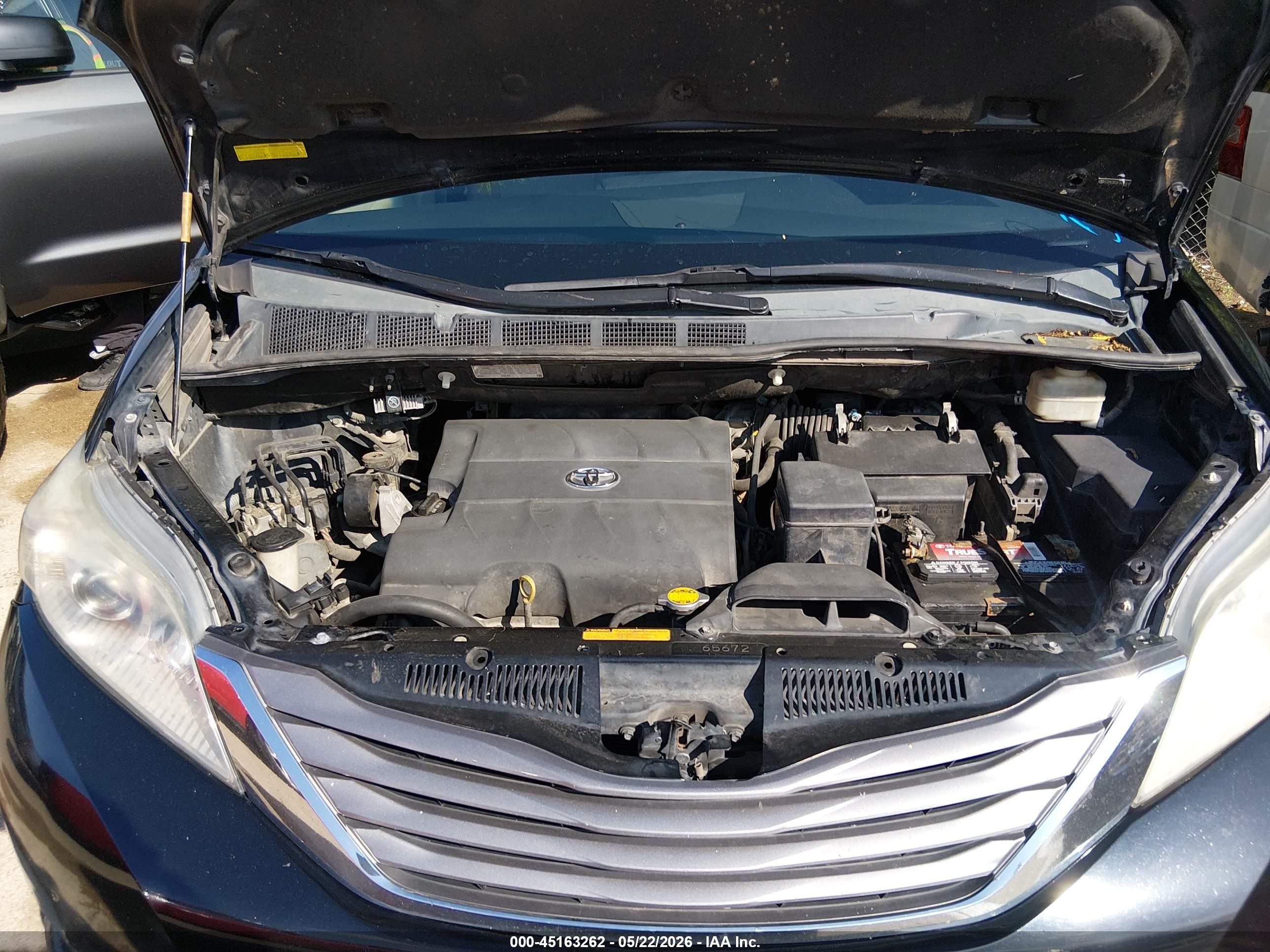 2015 Toyota Sienna Xle 8 Passenger Black vin: 5TDYK3DC0FS656563