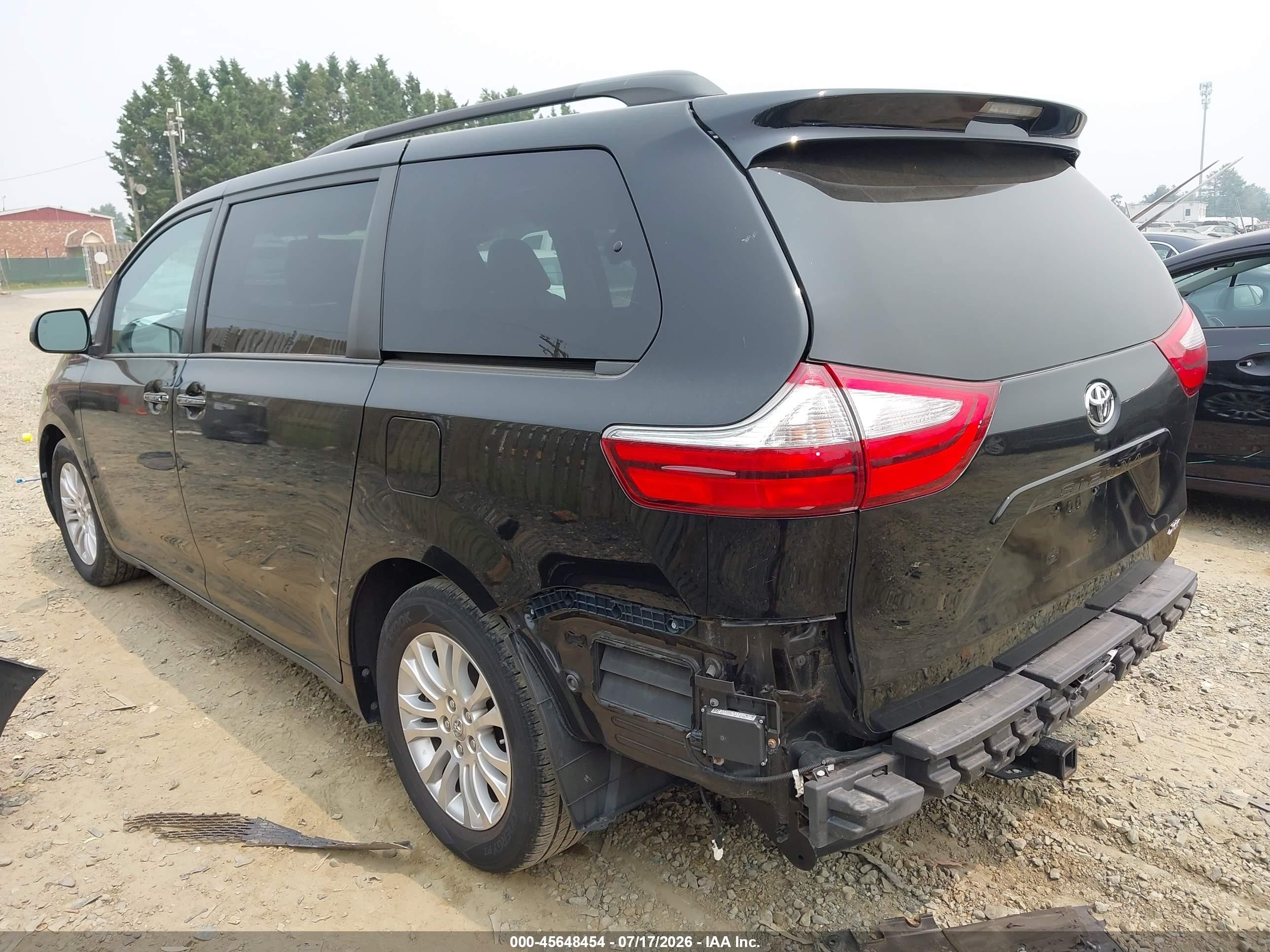 2015 Toyota Sienna Xle 7 Passenger/xle 8 Passenger/xle Premium 8 Passenger Black vin: 5TDYK3DC0FS656627
