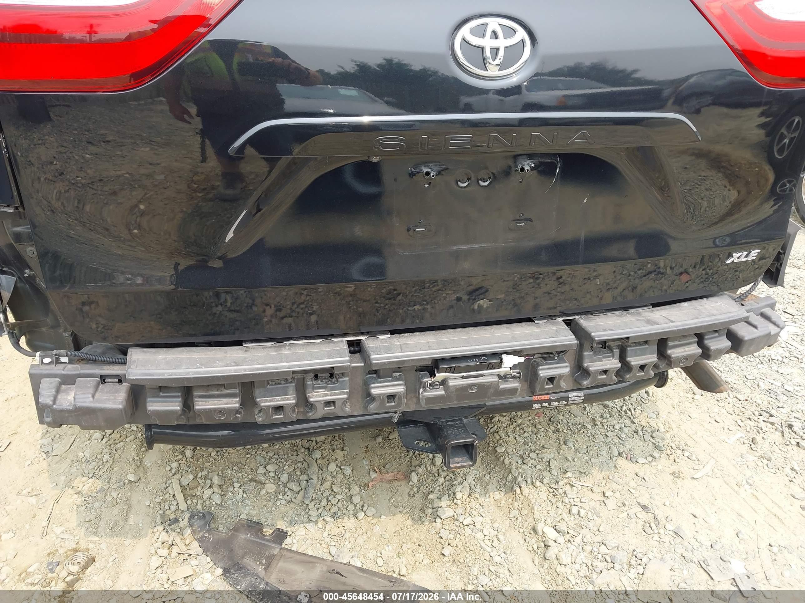 2015 Toyota Sienna Xle 7 Passenger/xle 8 Passenger/xle Premium 8 Passenger Black vin: 5TDYK3DC0FS656627