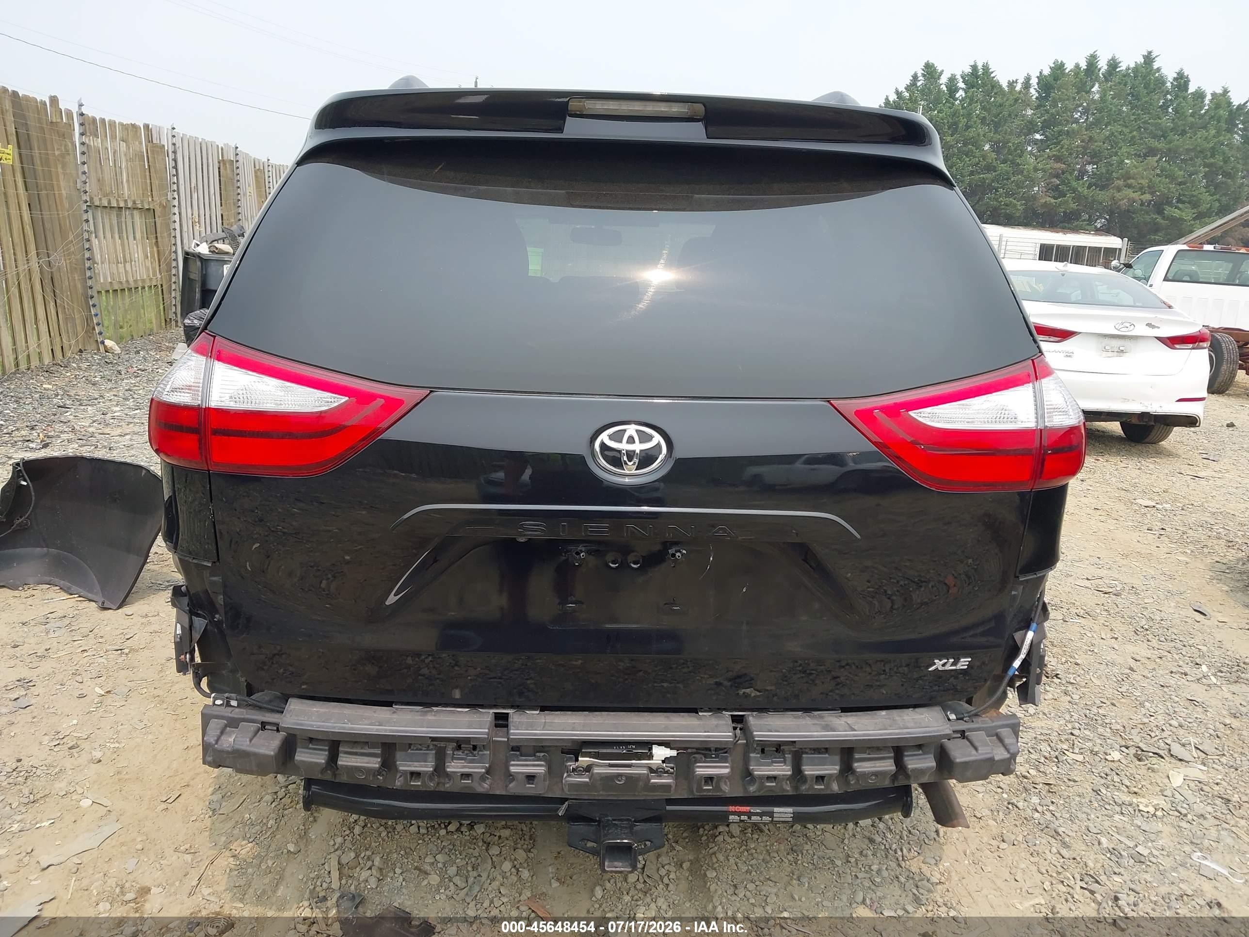 2015 Toyota Sienna Xle 7 Passenger/xle 8 Passenger/xle Premium 8 Passenger Black vin: 5TDYK3DC0FS656627