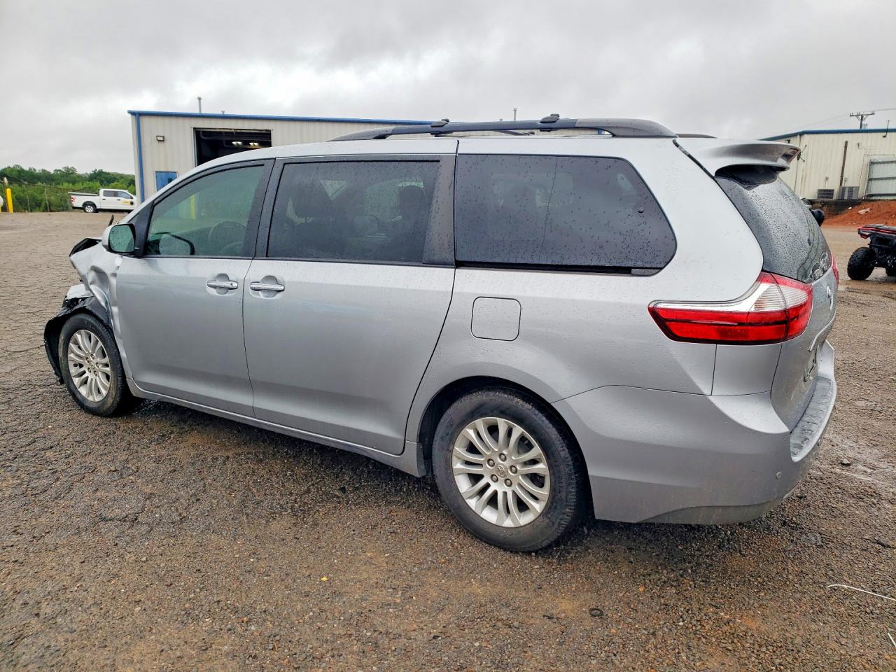 2016 Toyota Sienna Xle Premium 8-passenger Серый vin: 5TDYK3DC0GS749262