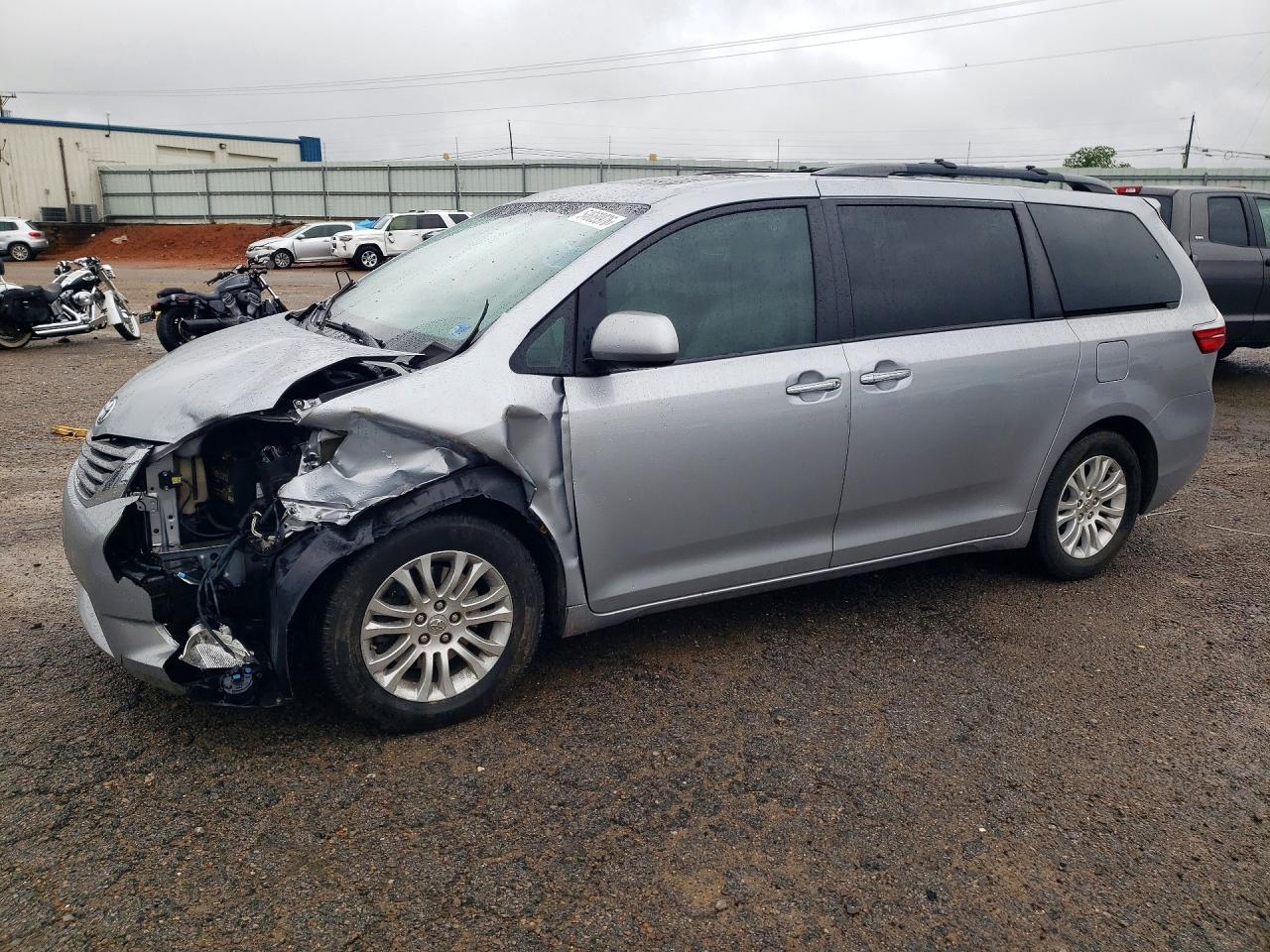 2016 Toyota Sienna Xle Premium 8-passenger Серый vin: 5TDYK3DC0GS749262