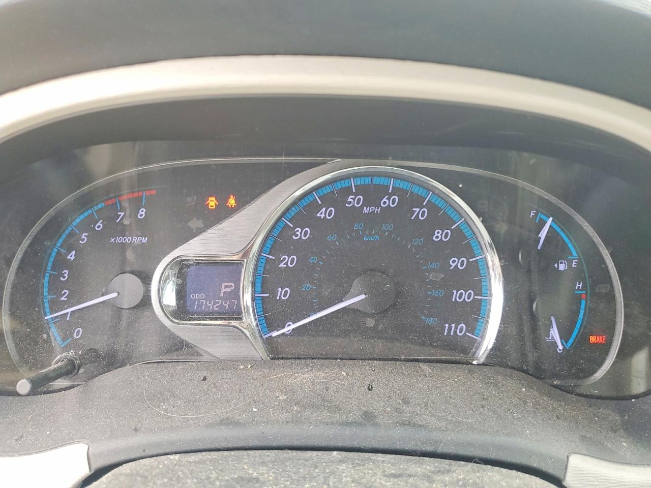 2011 Toyota Sienna Xle 8-passenger Gray vin: 5TDYK3DC1BS021250