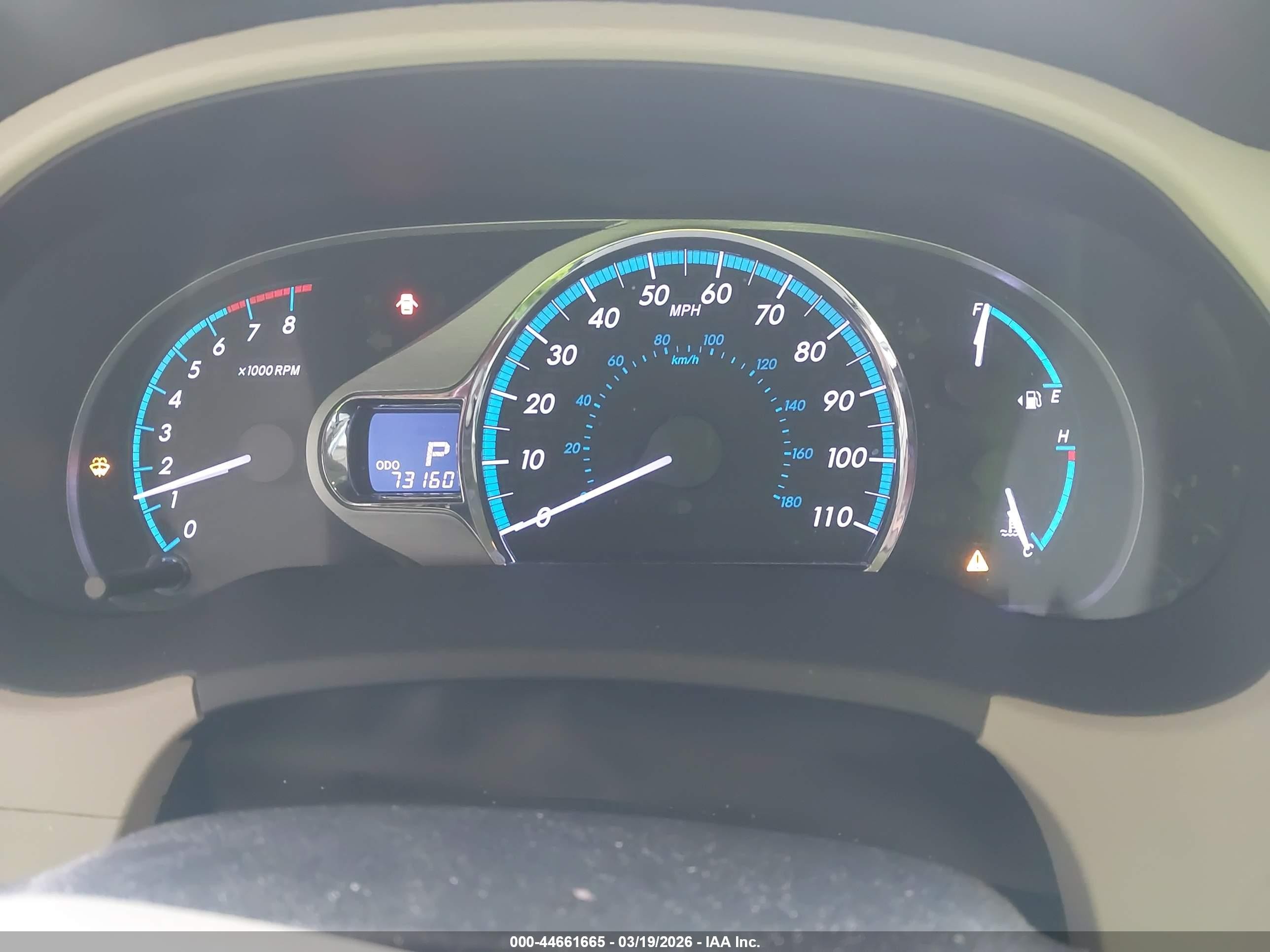 2011 Toyota Sienna Limited V6 Red vin: 5TDYK3DC1BS055219