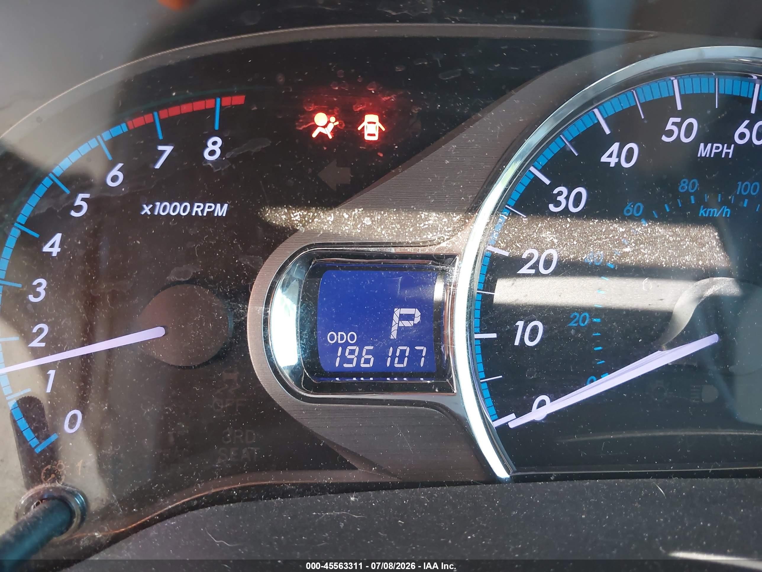 2011 Toyota Sienna Xle V6 Silver vin: 5TDYK3DC1BS109425
