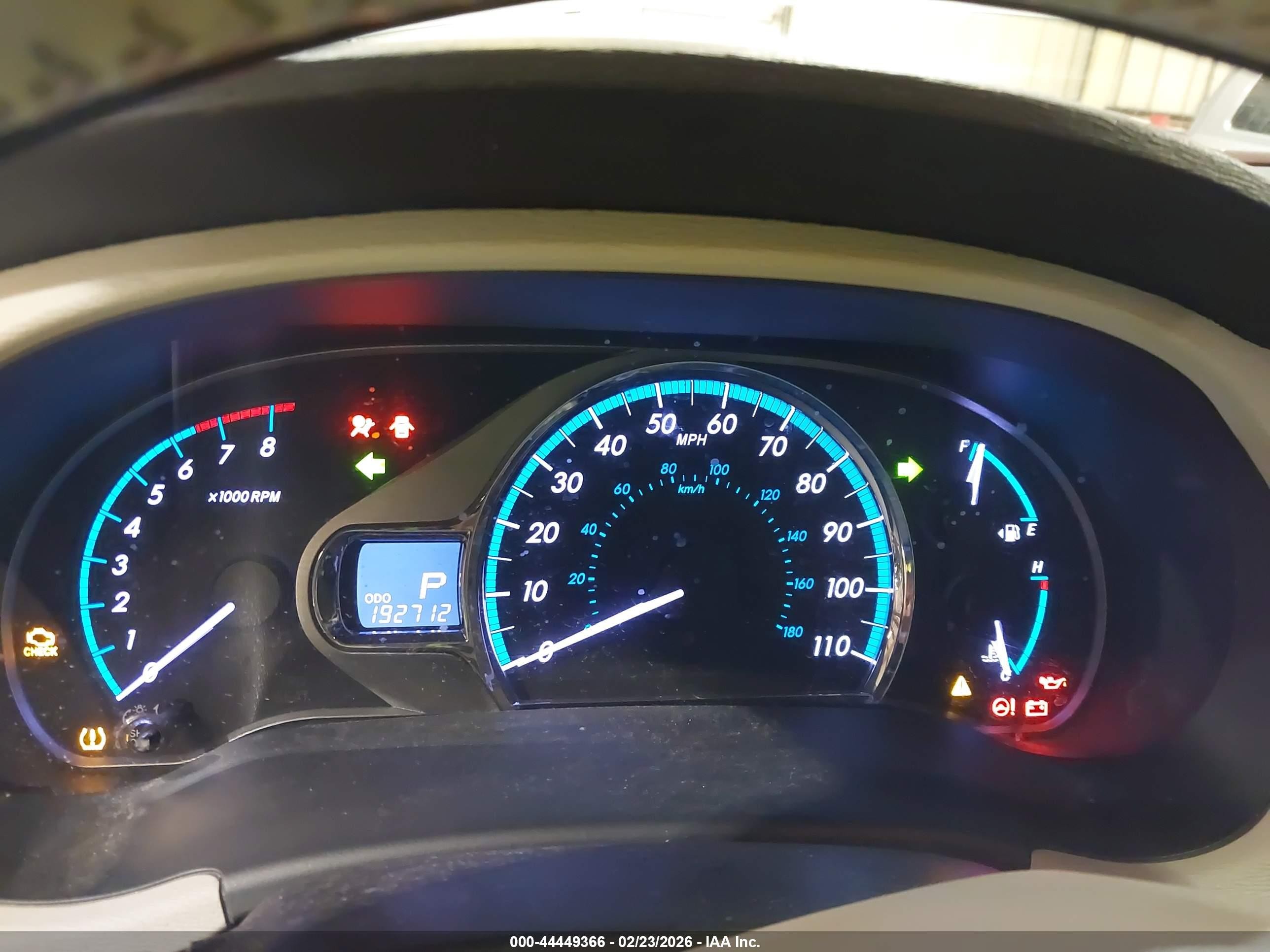2011 Toyota Sienna Xle V6 White vin: 5TDYK3DC1BS114401