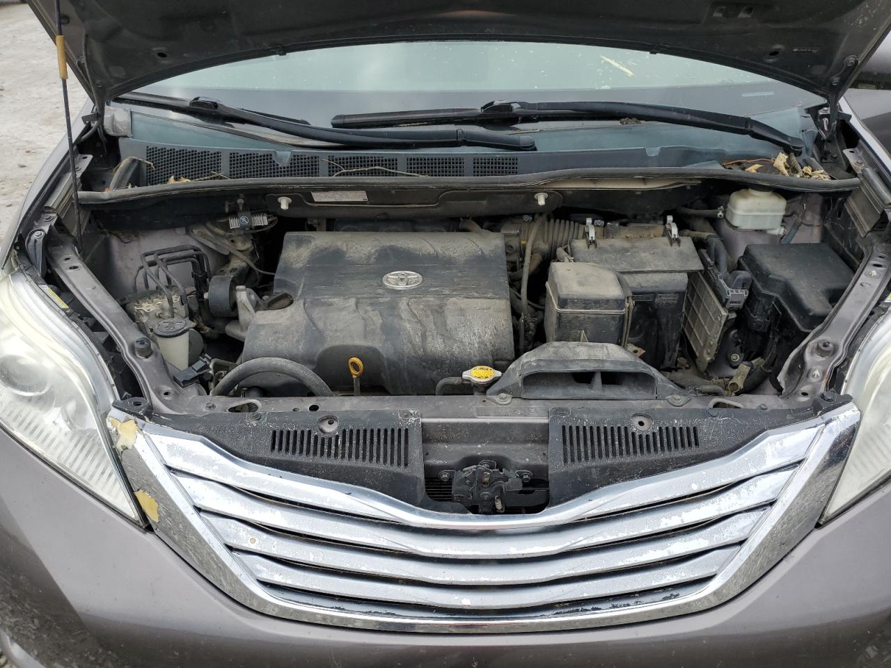 2011 Toyota Sienna Xle Gray vin: 5TDYK3DC1BS166482
