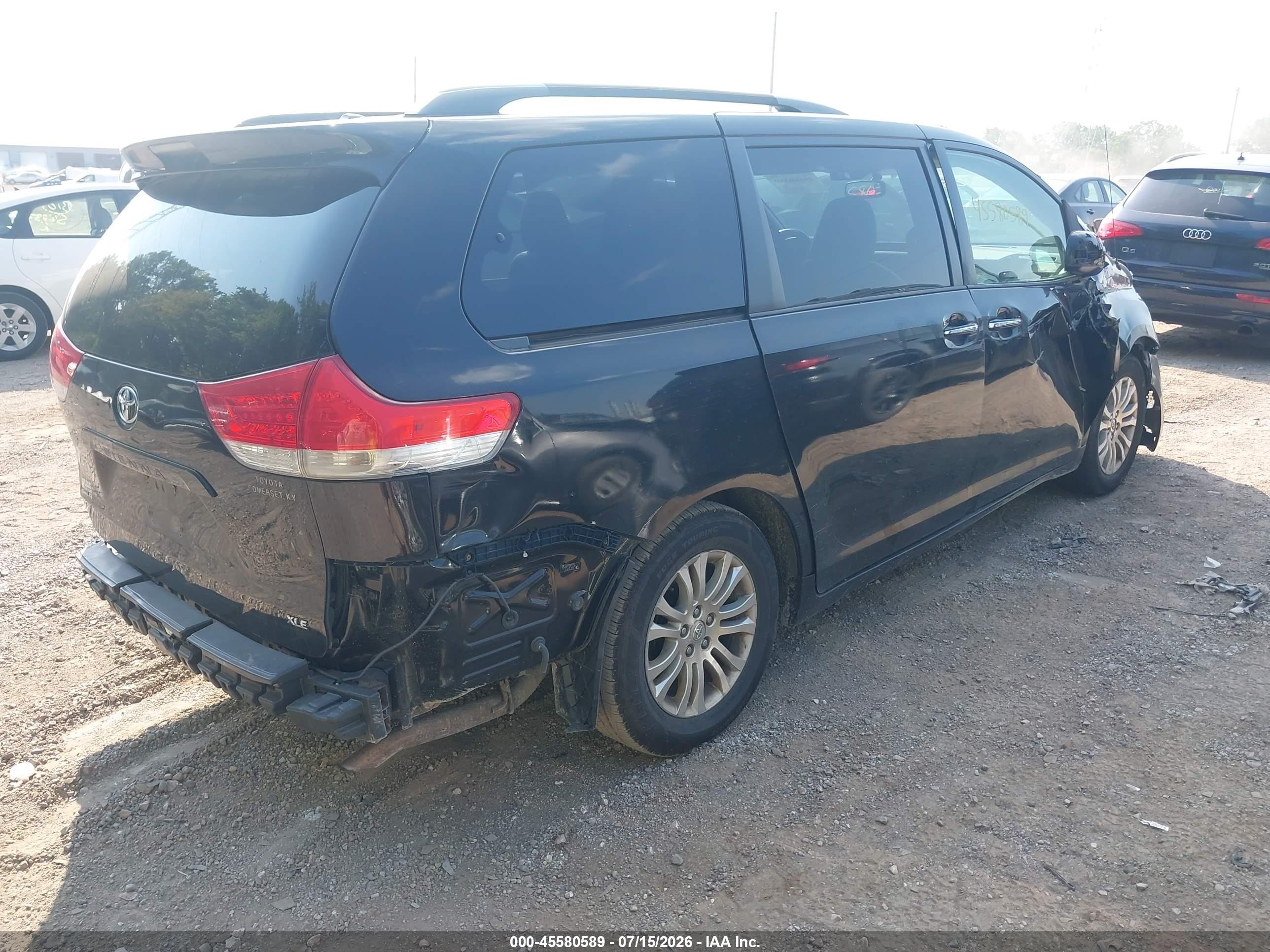 2012 Toyota Sienna Xle V6 8 Passenger Черный vin: 5TDYK3DC1CS248116