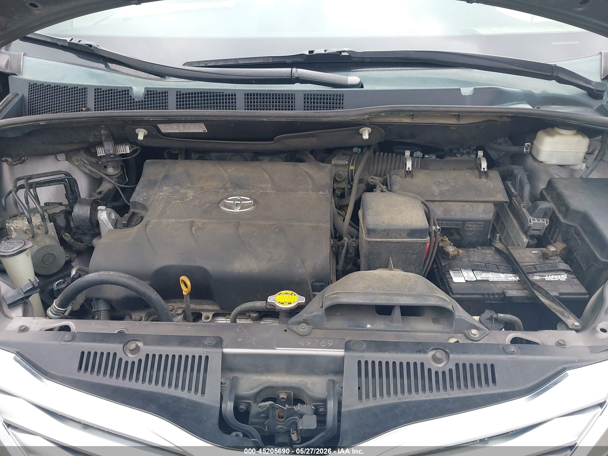 2012 Toyota Sienna Xle/limited Gray vin: 5TDYK3DC1CS261271