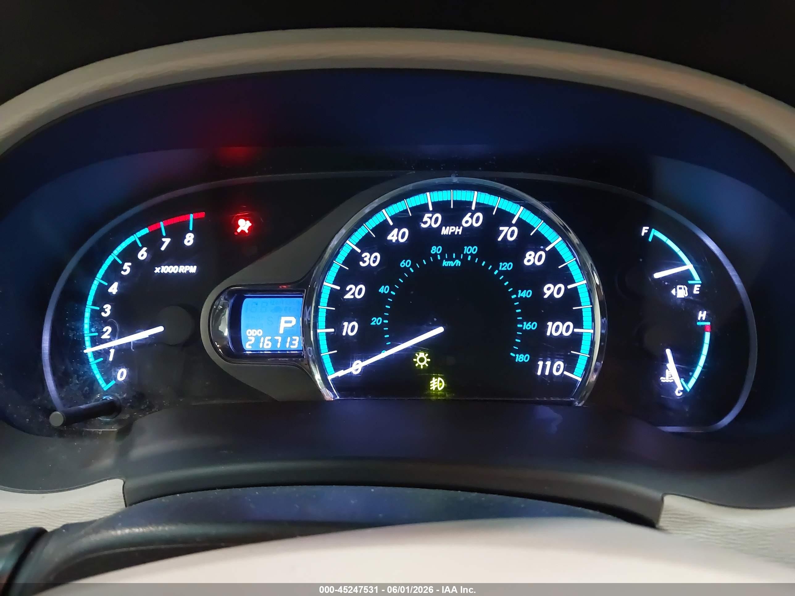 2012 Toyota Sienna Xle V6 8 Passenger Красный vin: 5TDYK3DC1CS262839