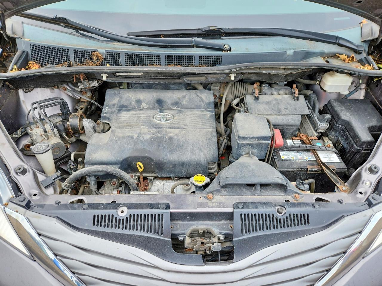 2013 Toyota Sienna Xle 8-passenger Gray vin: 5TDYK3DC1DS281814