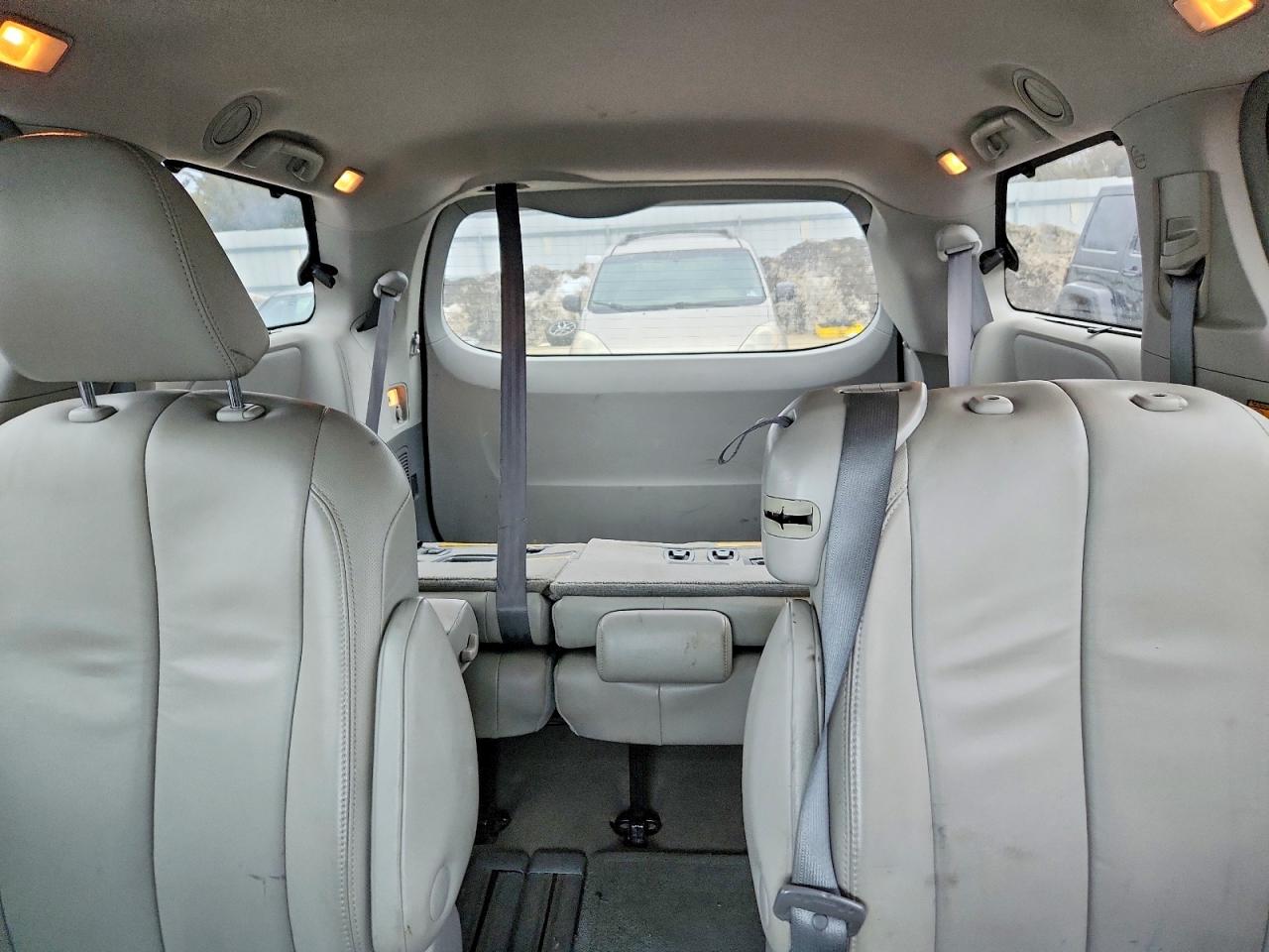 2013 Toyota Sienna Black vin: 5TDYK3DC1DS290447