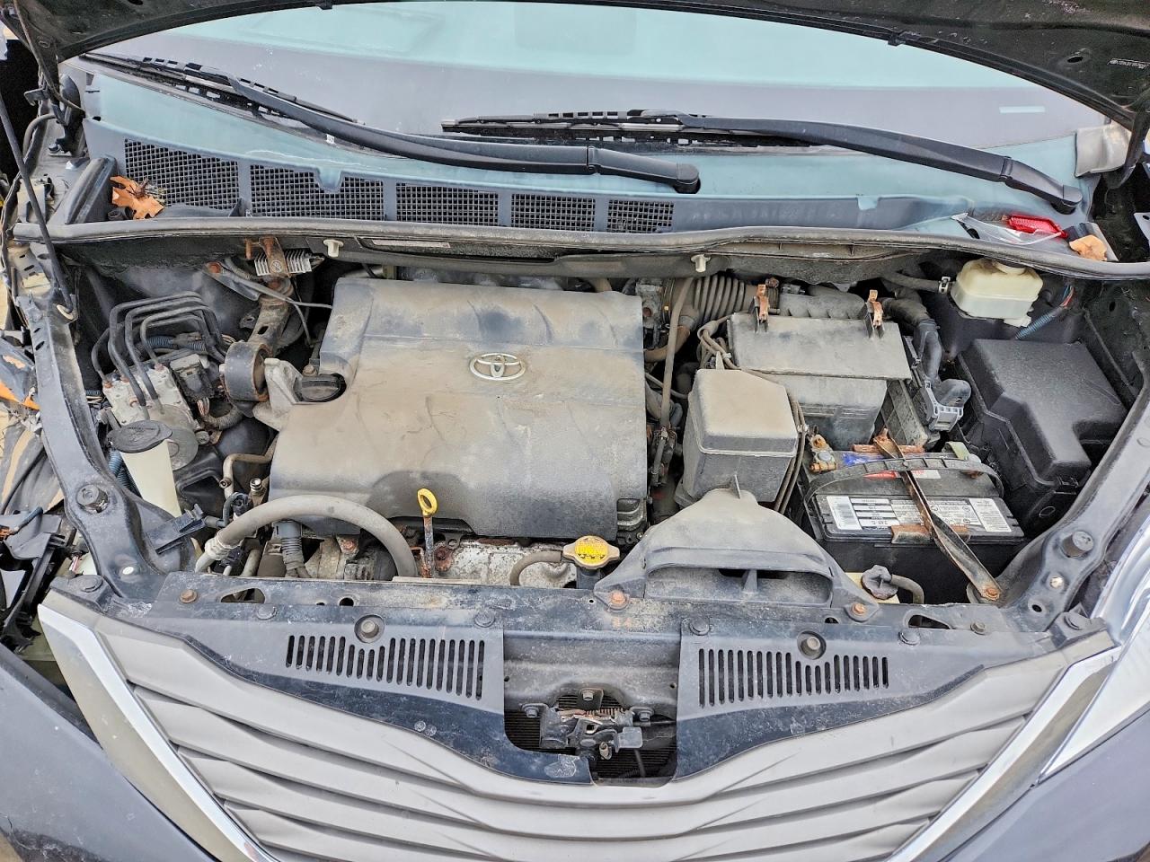 2013 Toyota Sienna Black vin: 5TDYK3DC1DS290447