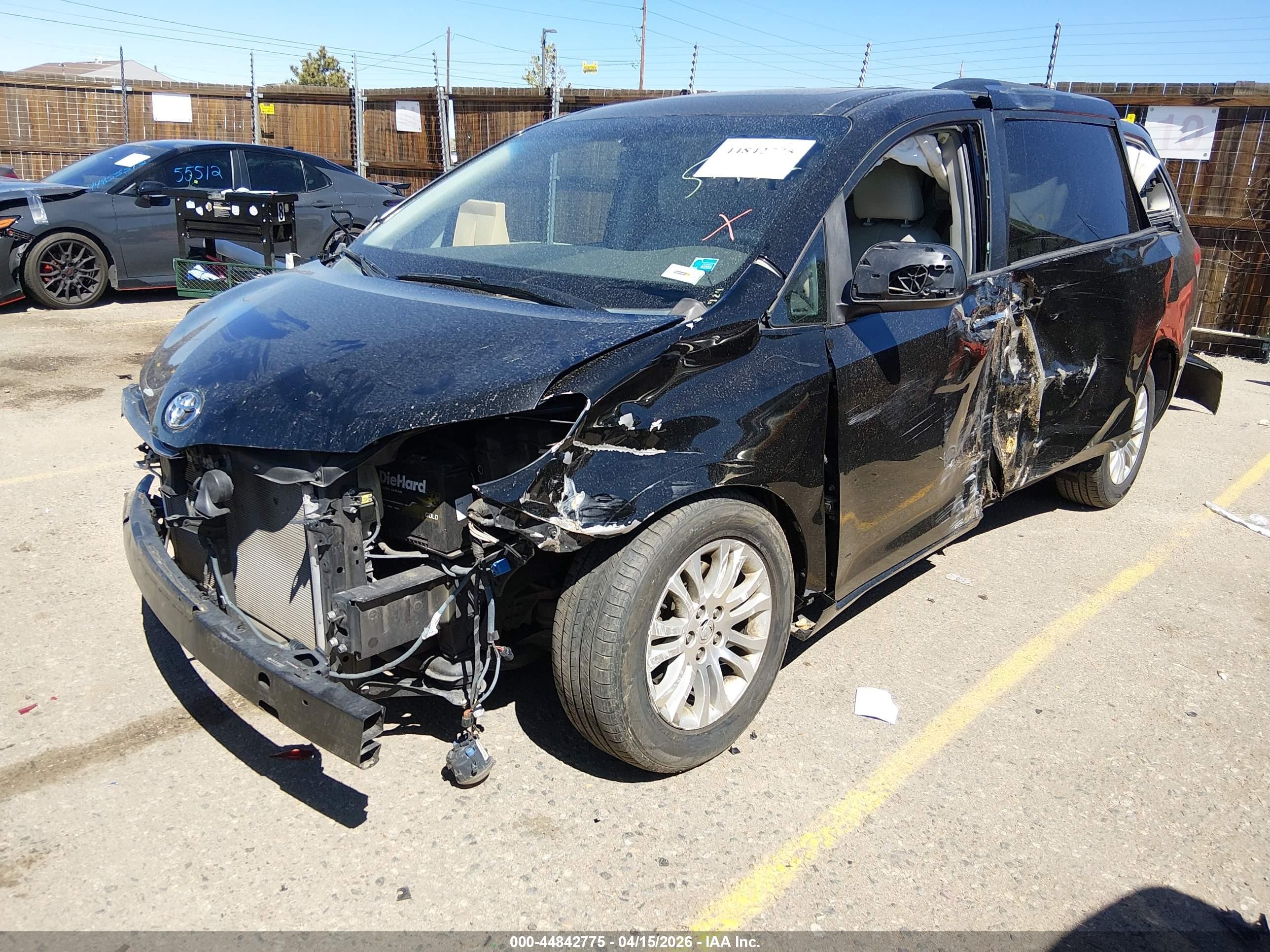 2013 Toyota Sienna Xle V6 8 Passenger Black vin: 5TDYK3DC1DS349724