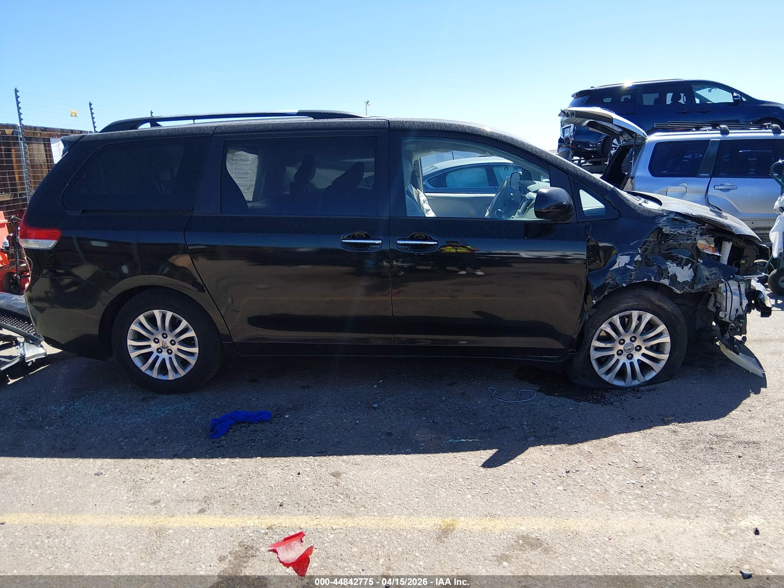 2013 Toyota Sienna Xle V6 8 Passenger Black vin: 5TDYK3DC1DS349724