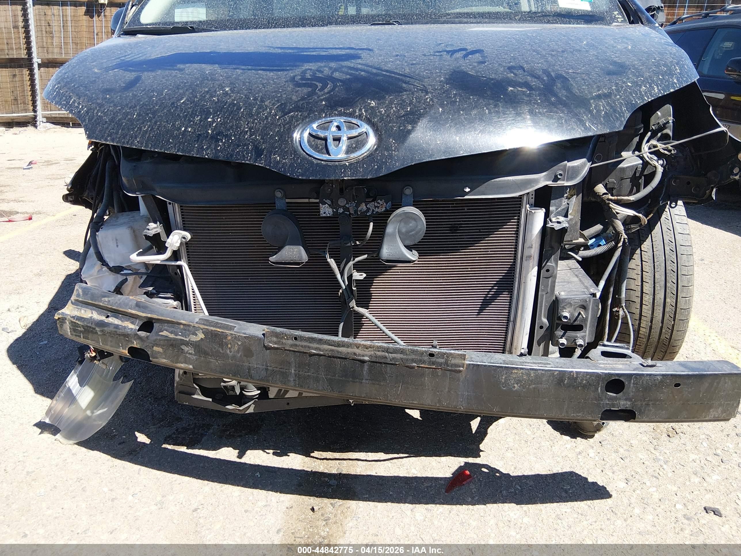 2013 Toyota Sienna Xle V6 8 Passenger Black vin: 5TDYK3DC1DS349724