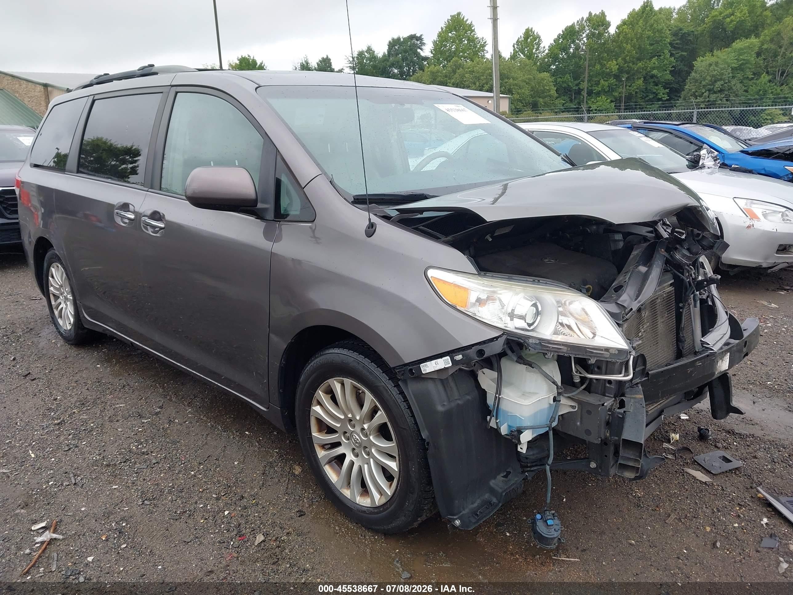 2014 Toyota Sienna Xle V6 8 Passenger Gray vin: 5TDYK3DC1ES454894