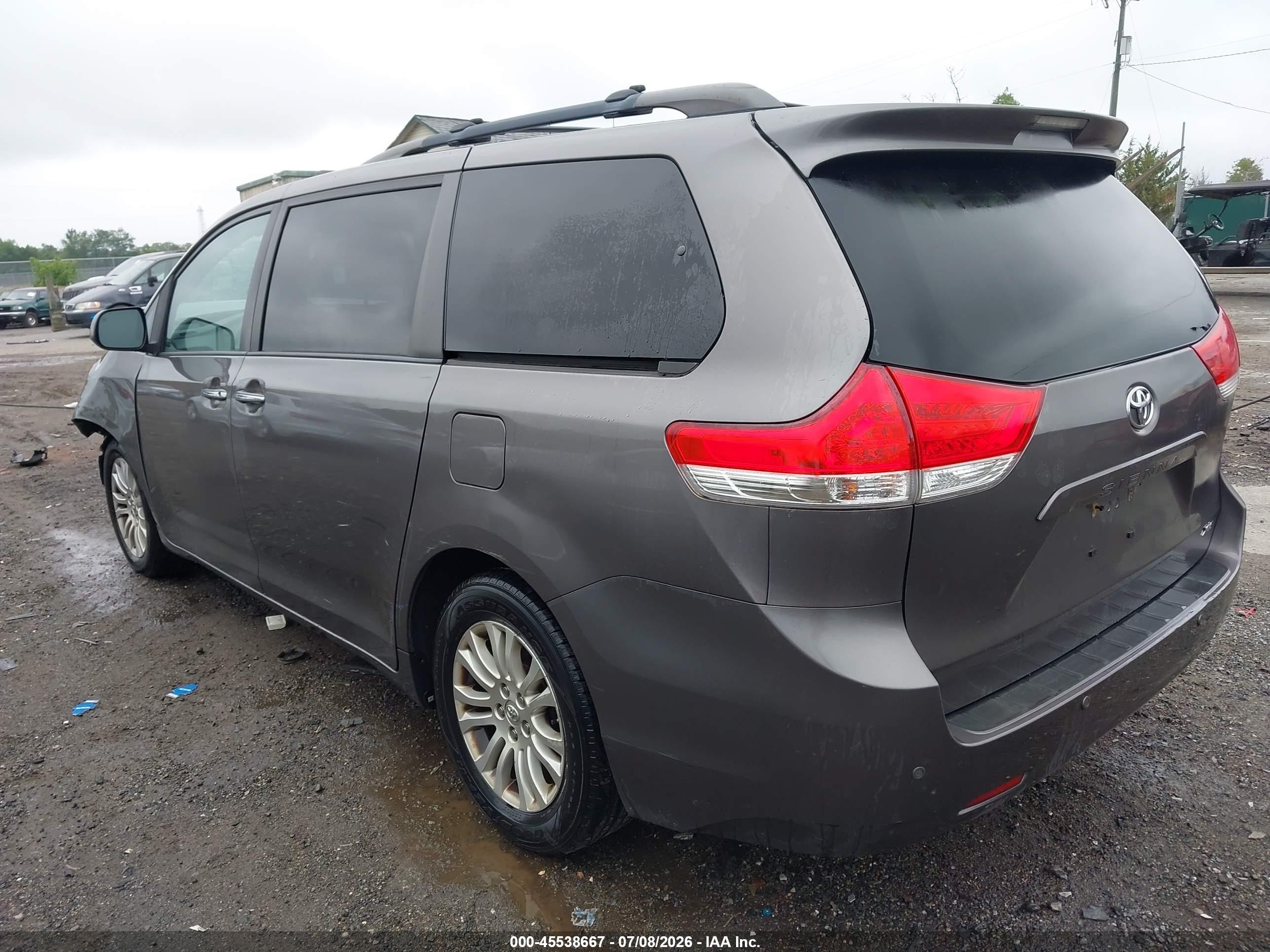 2014 Toyota Sienna Xle V6 8 Passenger Gray vin: 5TDYK3DC1ES454894