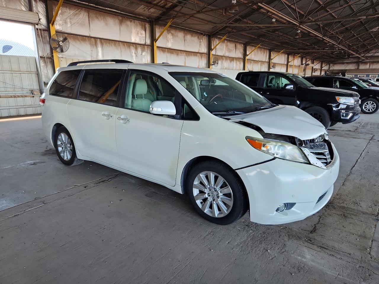 2014 Toyota Sienna Limited 7-passenger Белый vin: 5TDYK3DC1ES490682