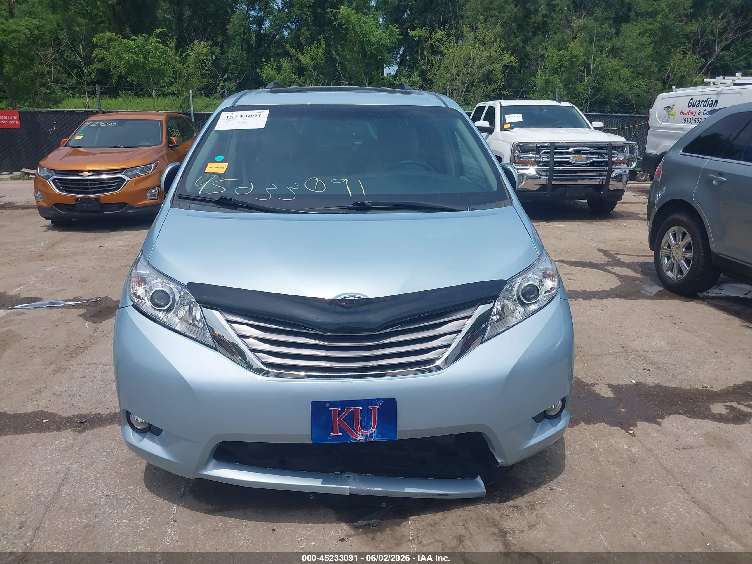 2015 Toyota Sienna Xle 8 Passenger Light Blue vin: 5TDYK3DC1FS538764