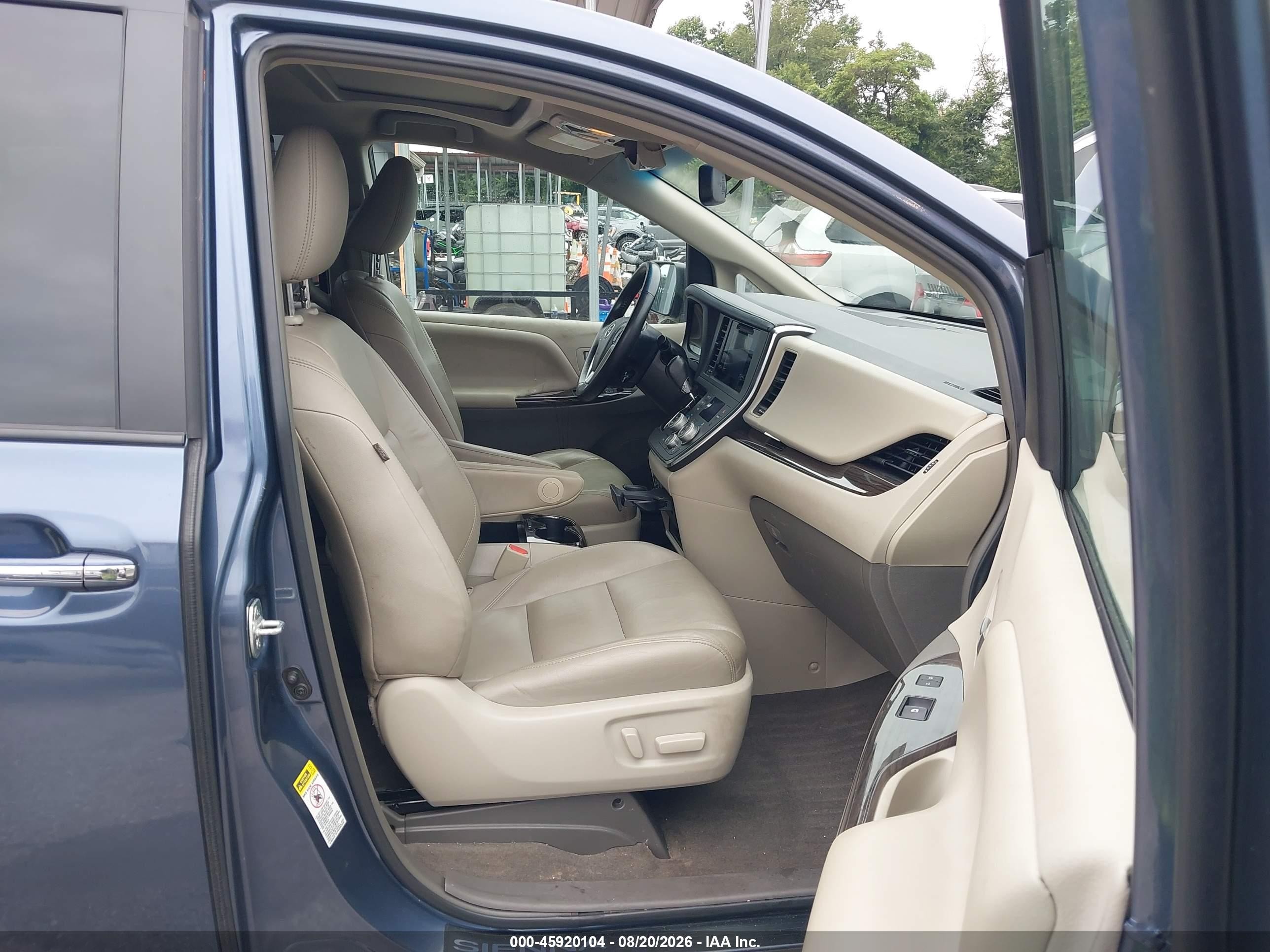 2015 Toyota Sienna Xle/limited Blue vin: 5TDYK3DC1FS551045