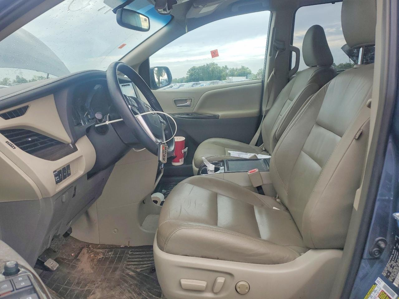 2015 Toyota Sienna Xle 8-passenger Blue vin: 5TDYK3DC1FS610529
