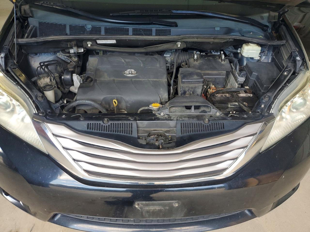 2015 Toyota Sienna Xle Premium 8-passenger Black vin: 5TDYK3DC1FS617626