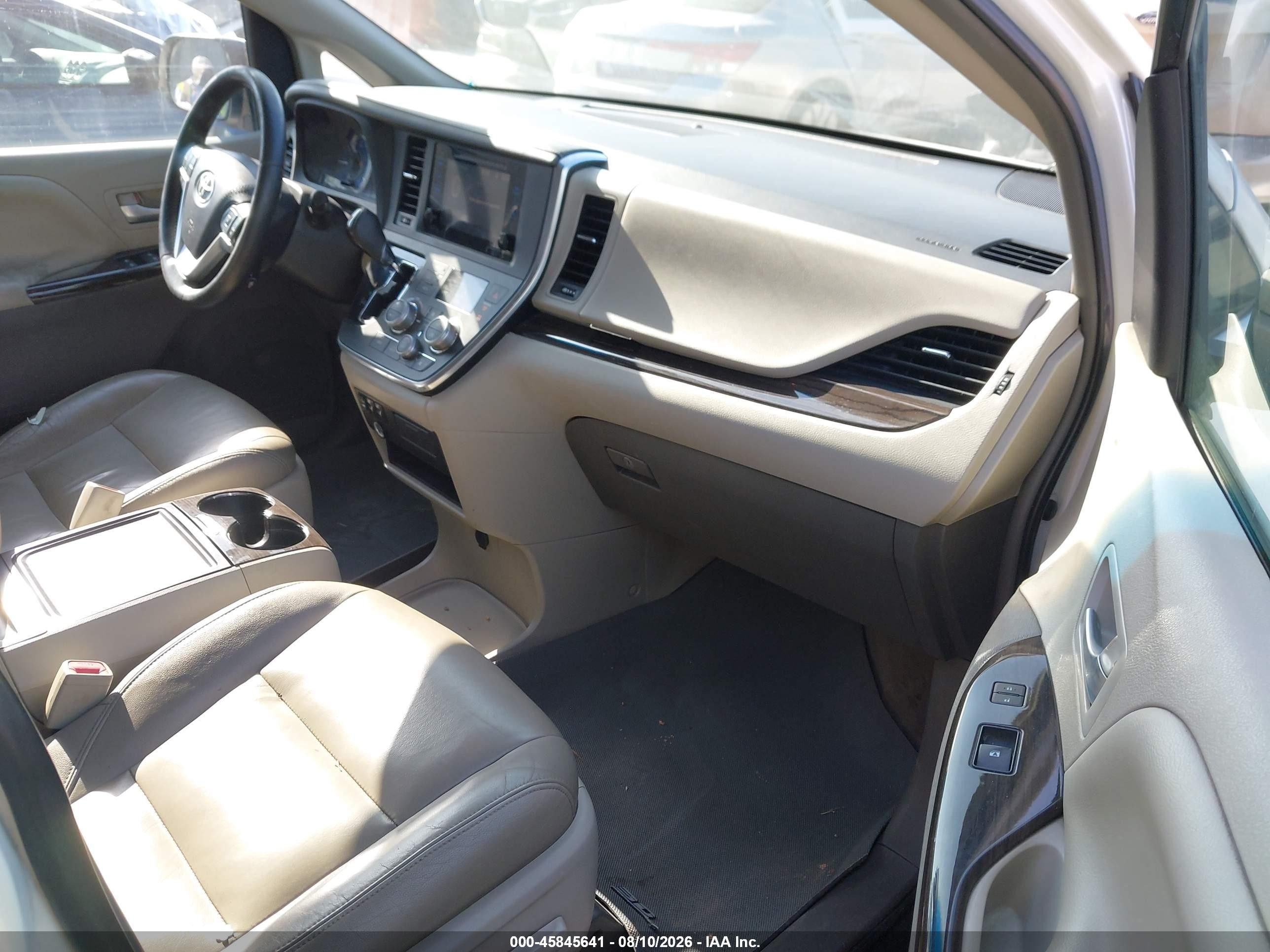 2015 Toyota Sienna Xle 8 Passenger White vin: 5TDYK3DC1FS654983