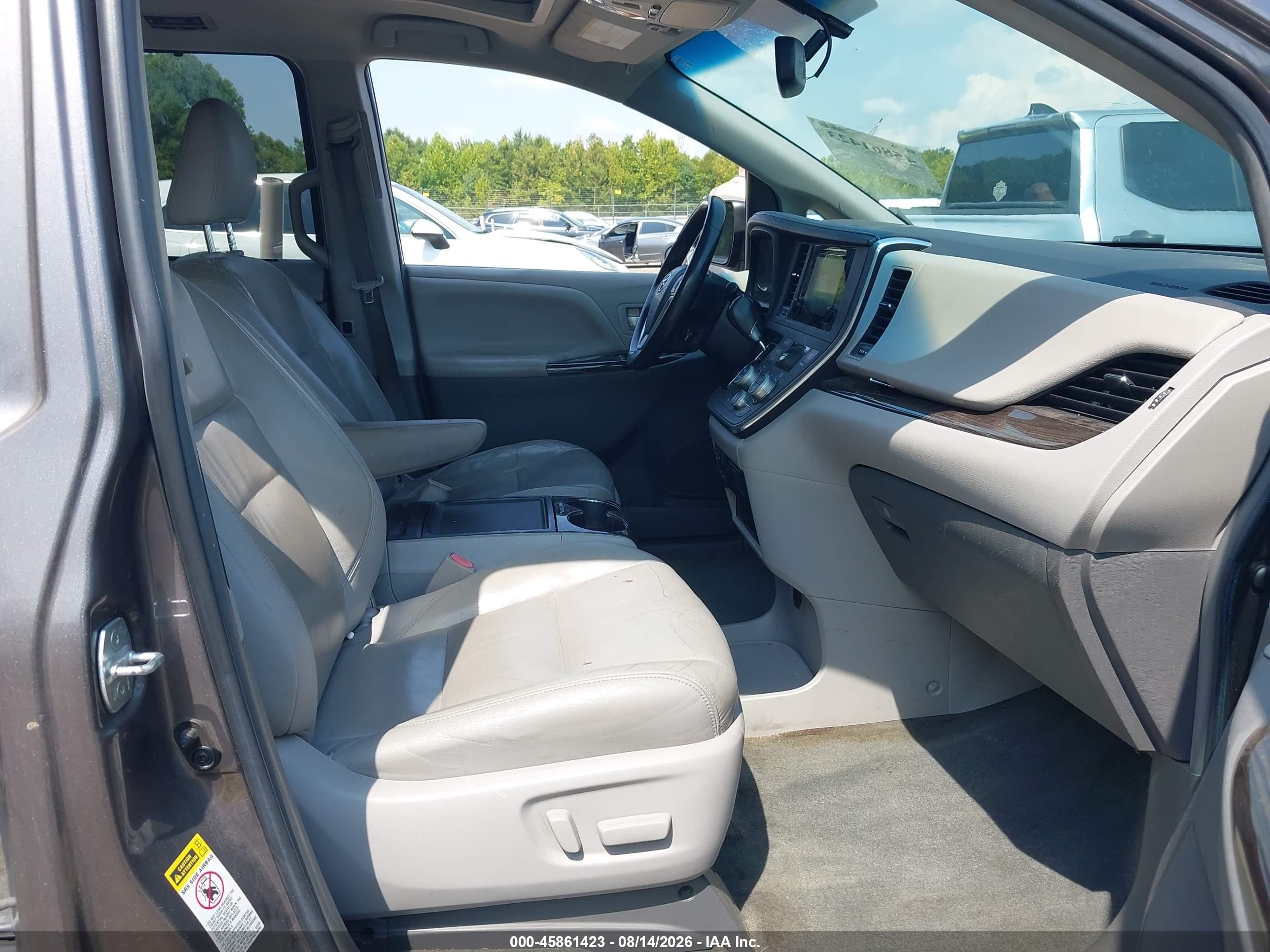 2015 Toyota Sienna Xle 8 Passenger Gray vin: 5TDYK3DC1FS689622