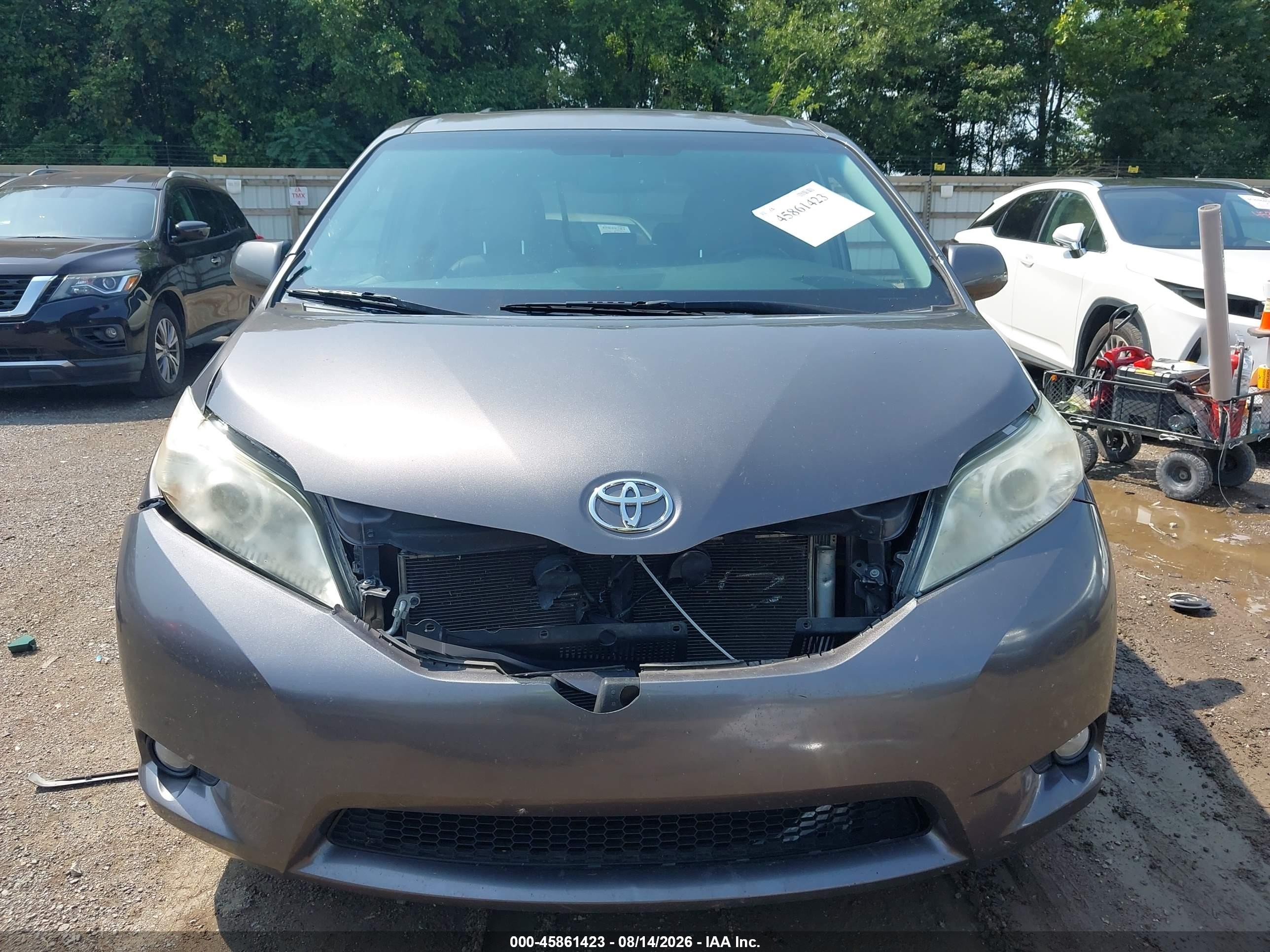 2015 Toyota Sienna Xle 8 Passenger Gray vin: 5TDYK3DC1FS689622