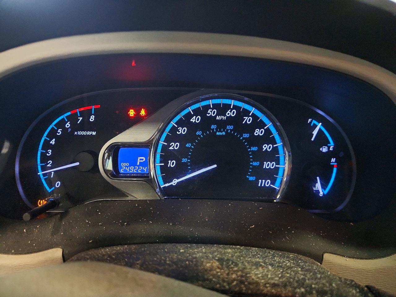 2011 Toyota Sienna Xle 8-passenger Черный vin: 5TDYK3DC2BS007888