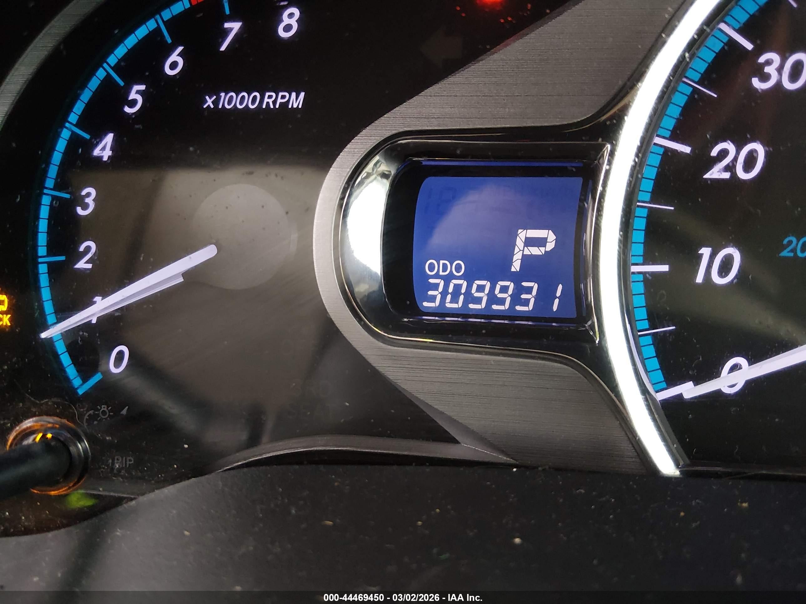 2011 Toyota Sienna Xle V6 Серый vin: 5TDYK3DC2BS032032