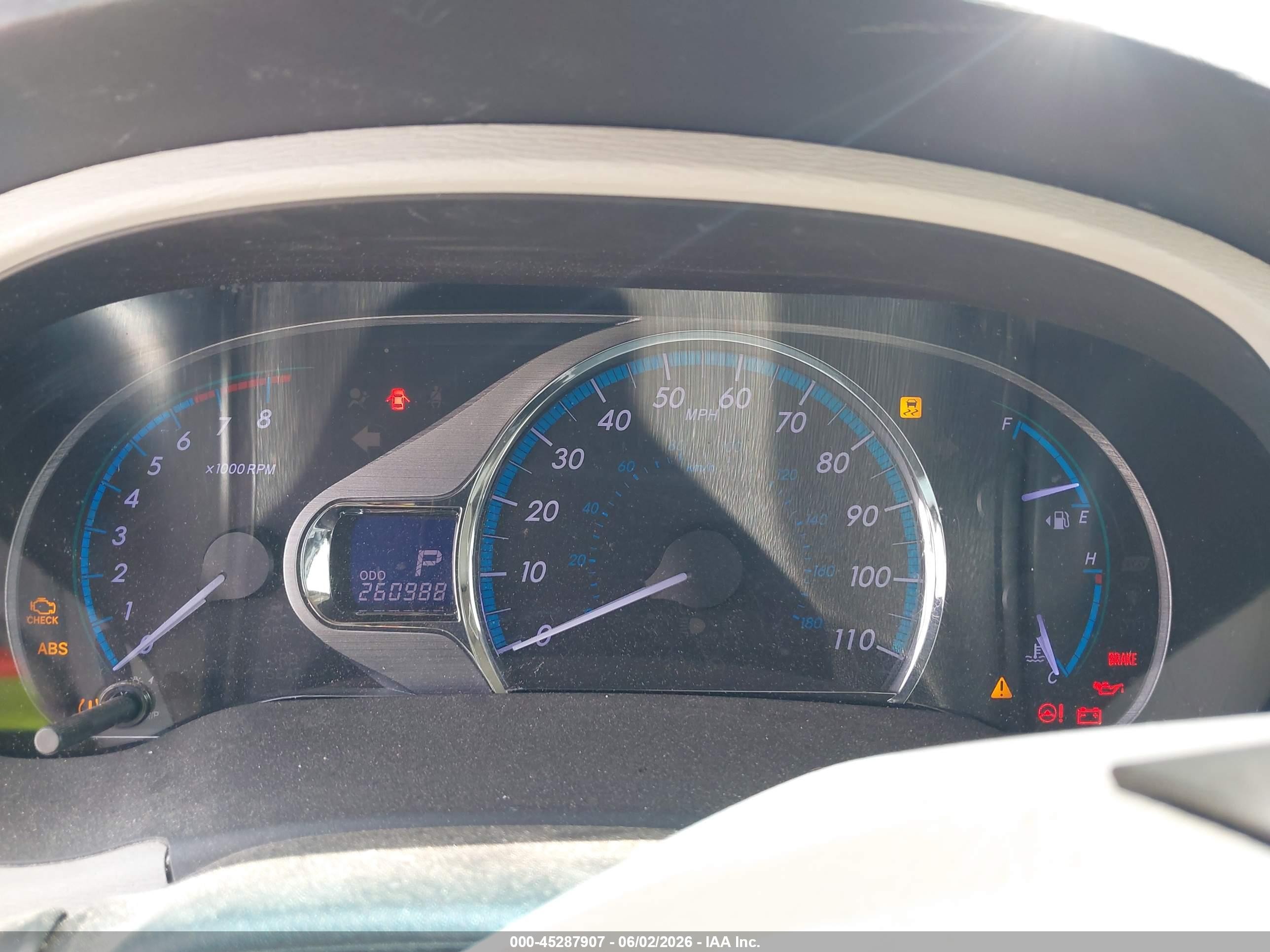 2011 Toyota Sienna Xle V6 Серый vin: 5TDYK3DC2BS151439