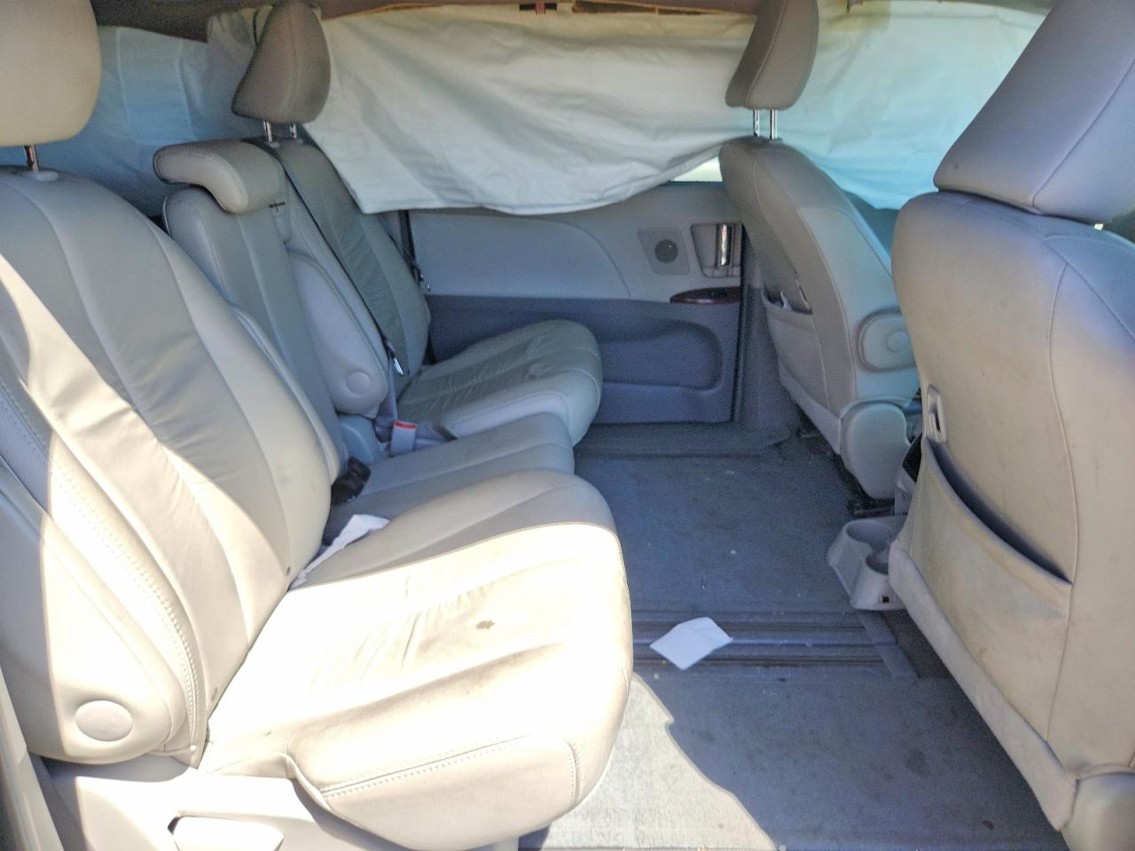 2011 Toyota Sienna Xle 8-passenger Blue vin: 5TDYK3DC2BS160075