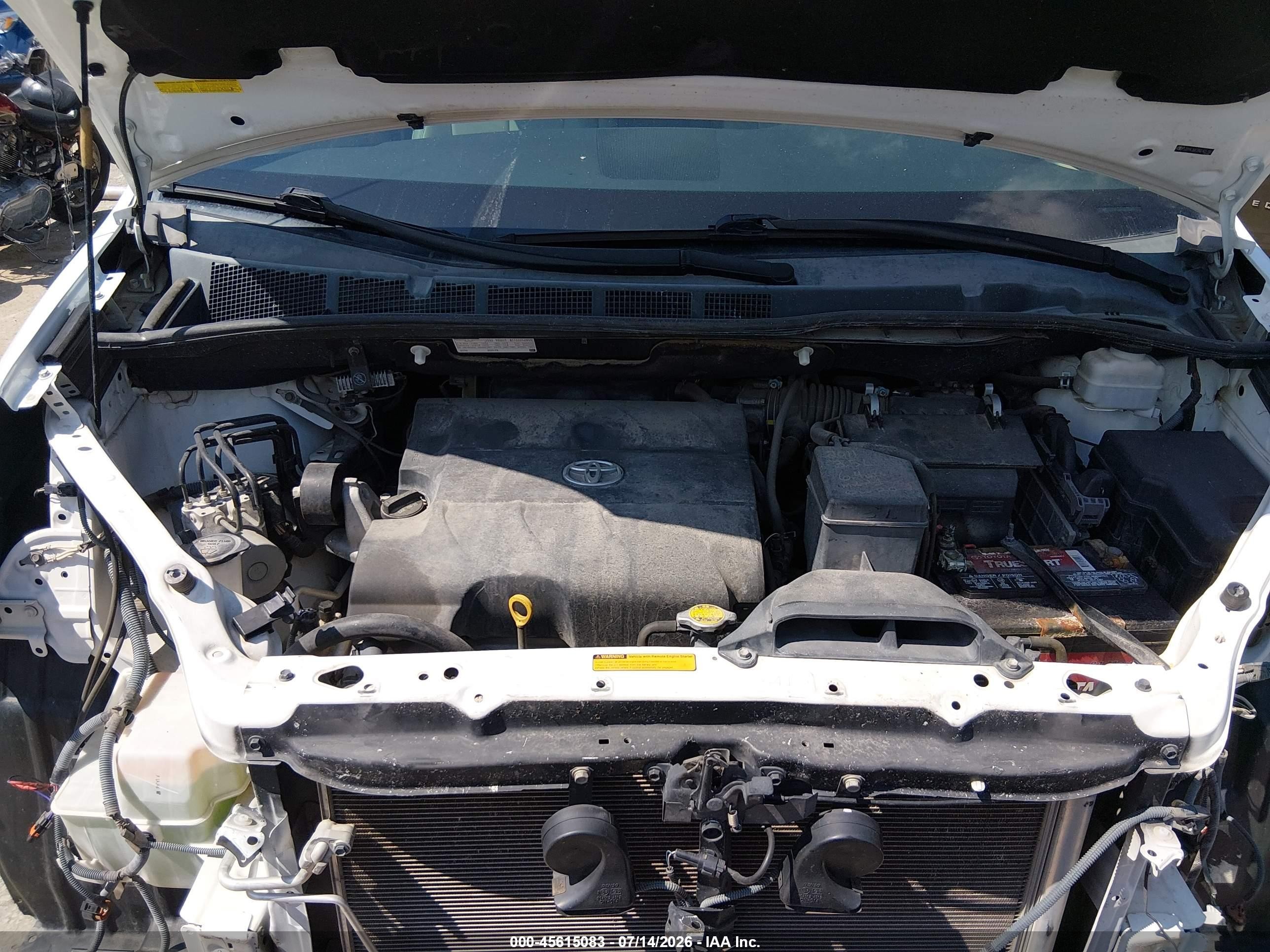 2011 Toyota Sienna Xle V6 White vin: 5TDYK3DC2BS165180