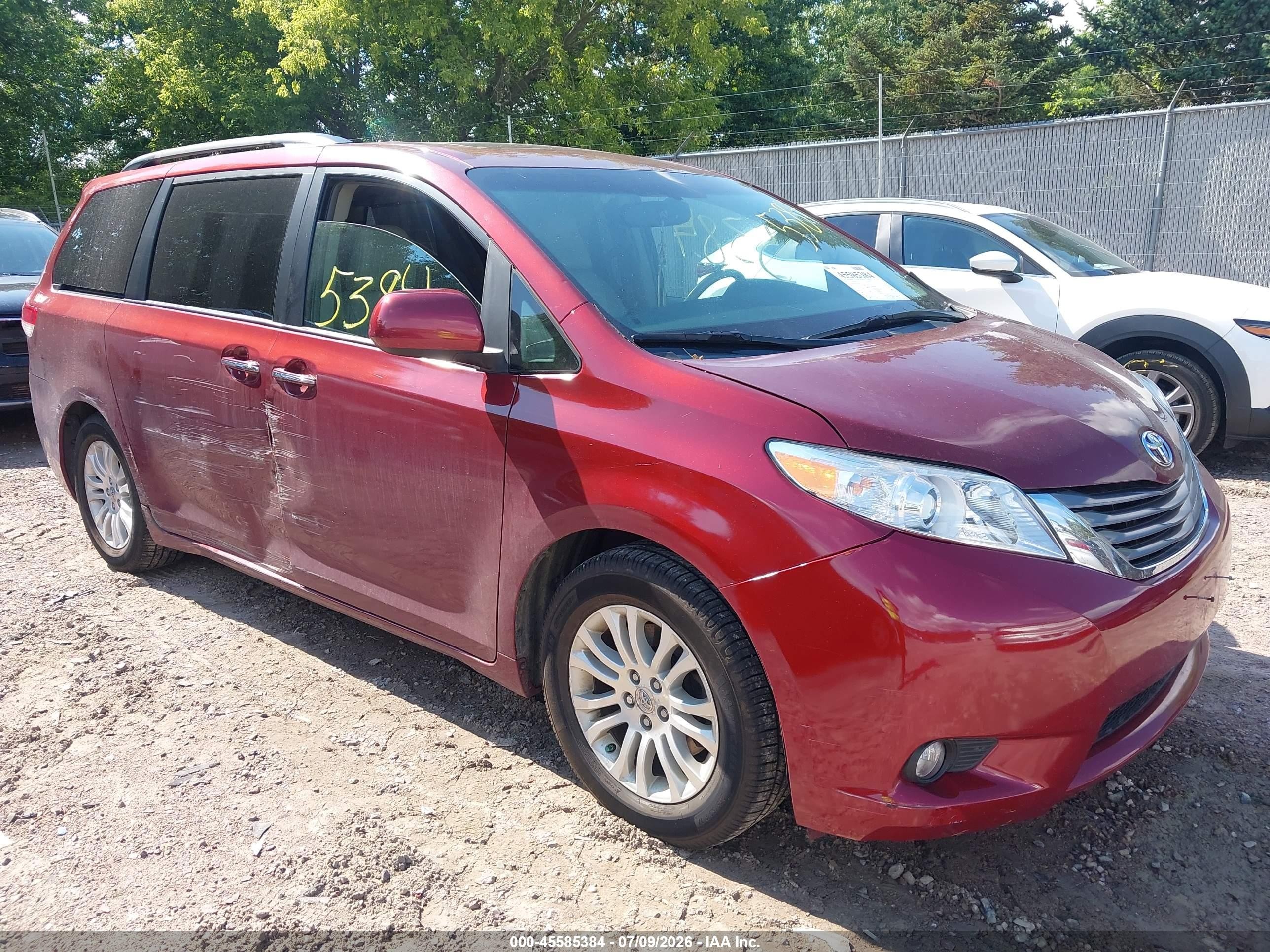 2012 Toyota Sienna Xle V6 7 Passenger Auto Access Seat Red vin: 5TDYK3DC2CS176245