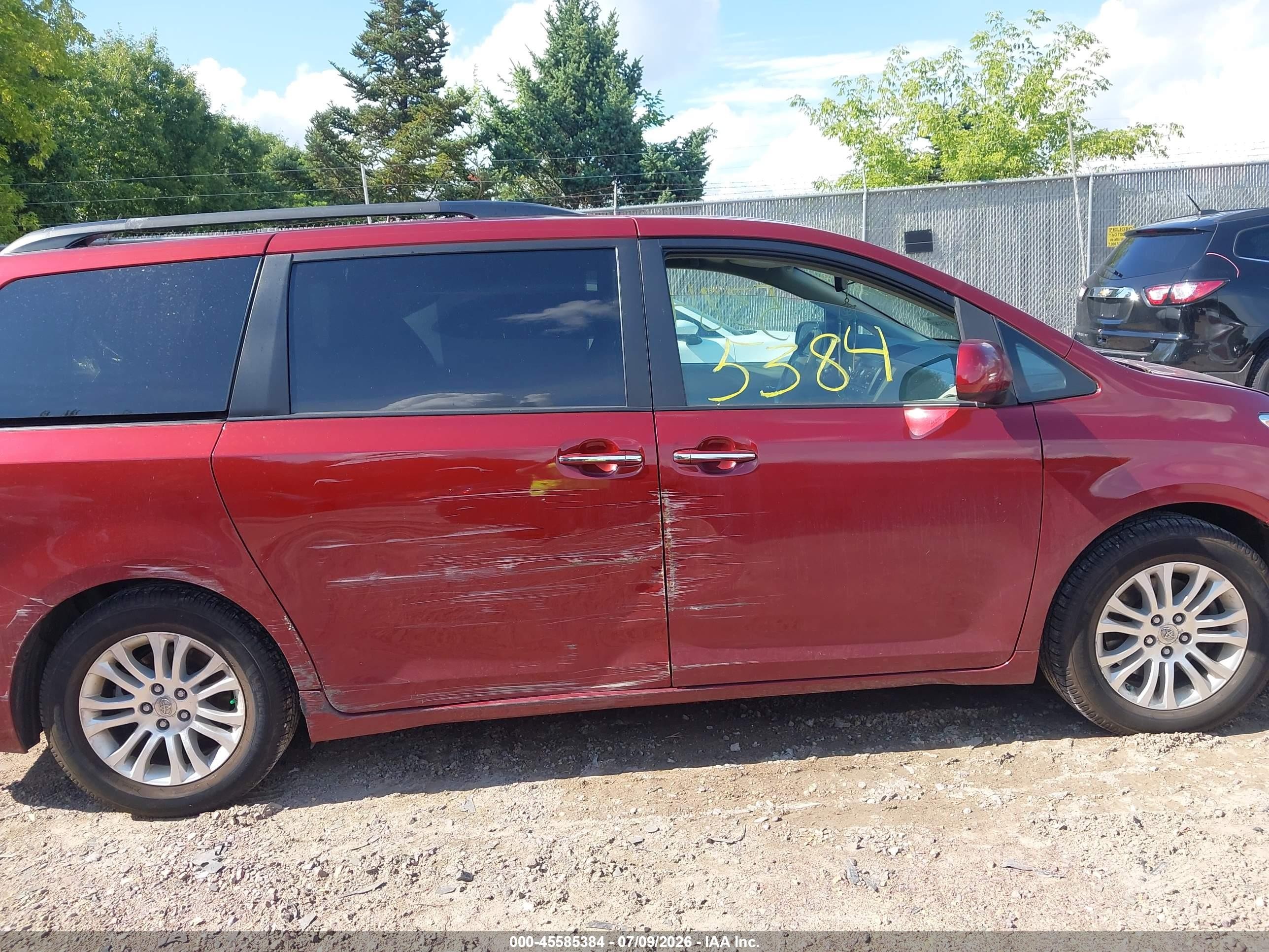 2012 Toyota Sienna Xle V6 7 Passenger Auto Access Seat Red vin: 5TDYK3DC2CS176245