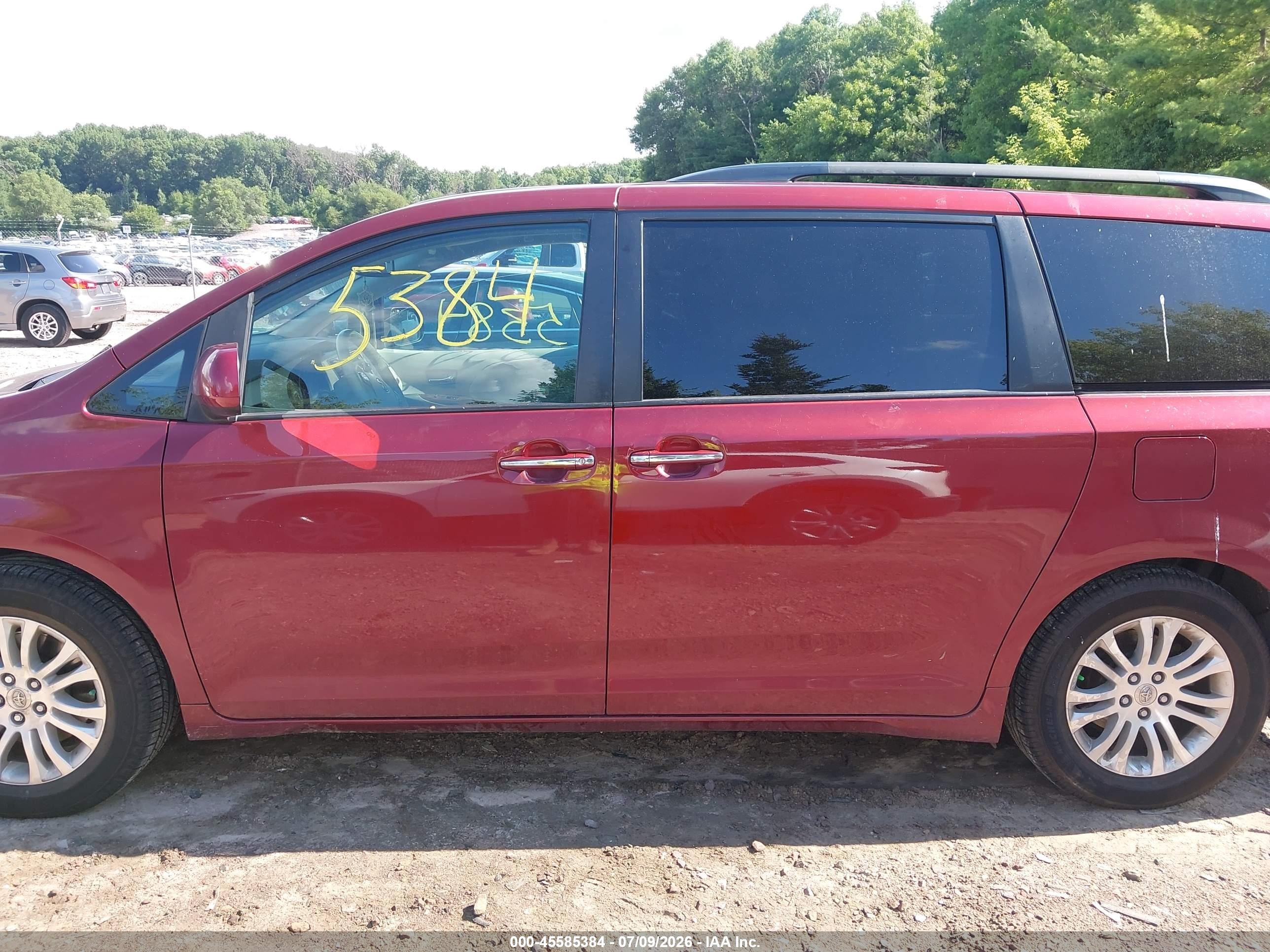 2012 Toyota Sienna Xle V6 7 Passenger Auto Access Seat Red vin: 5TDYK3DC2CS176245