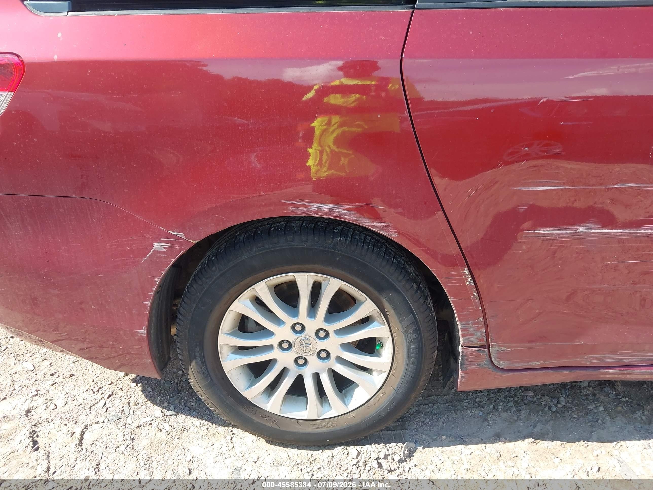 2012 Toyota Sienna Xle V6 7 Passenger Auto Access Seat Red vin: 5TDYK3DC2CS176245