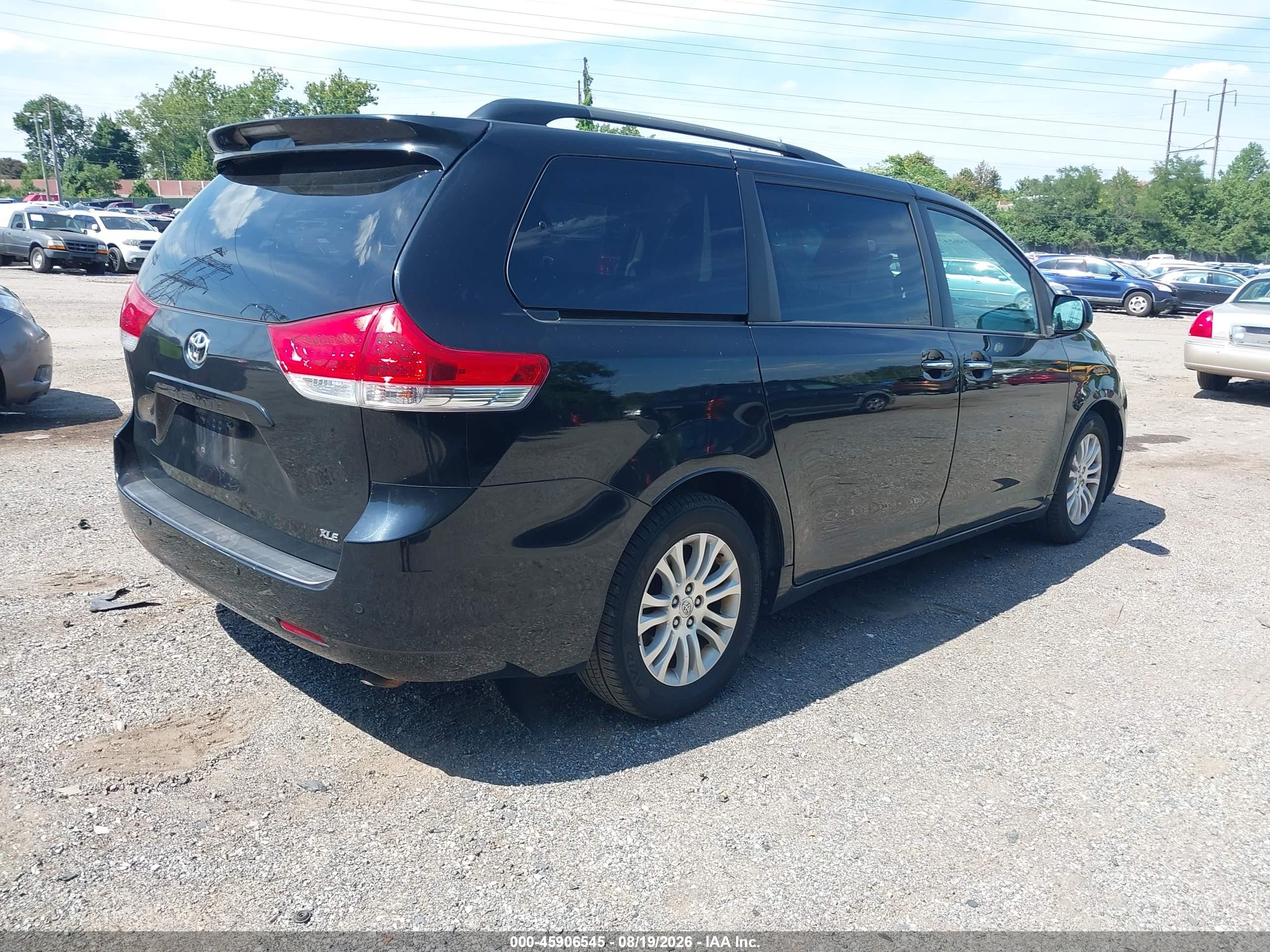 2012 Toyota Sienna Xle V6 8 Passenger Black vin: 5TDYK3DC2CS218350
