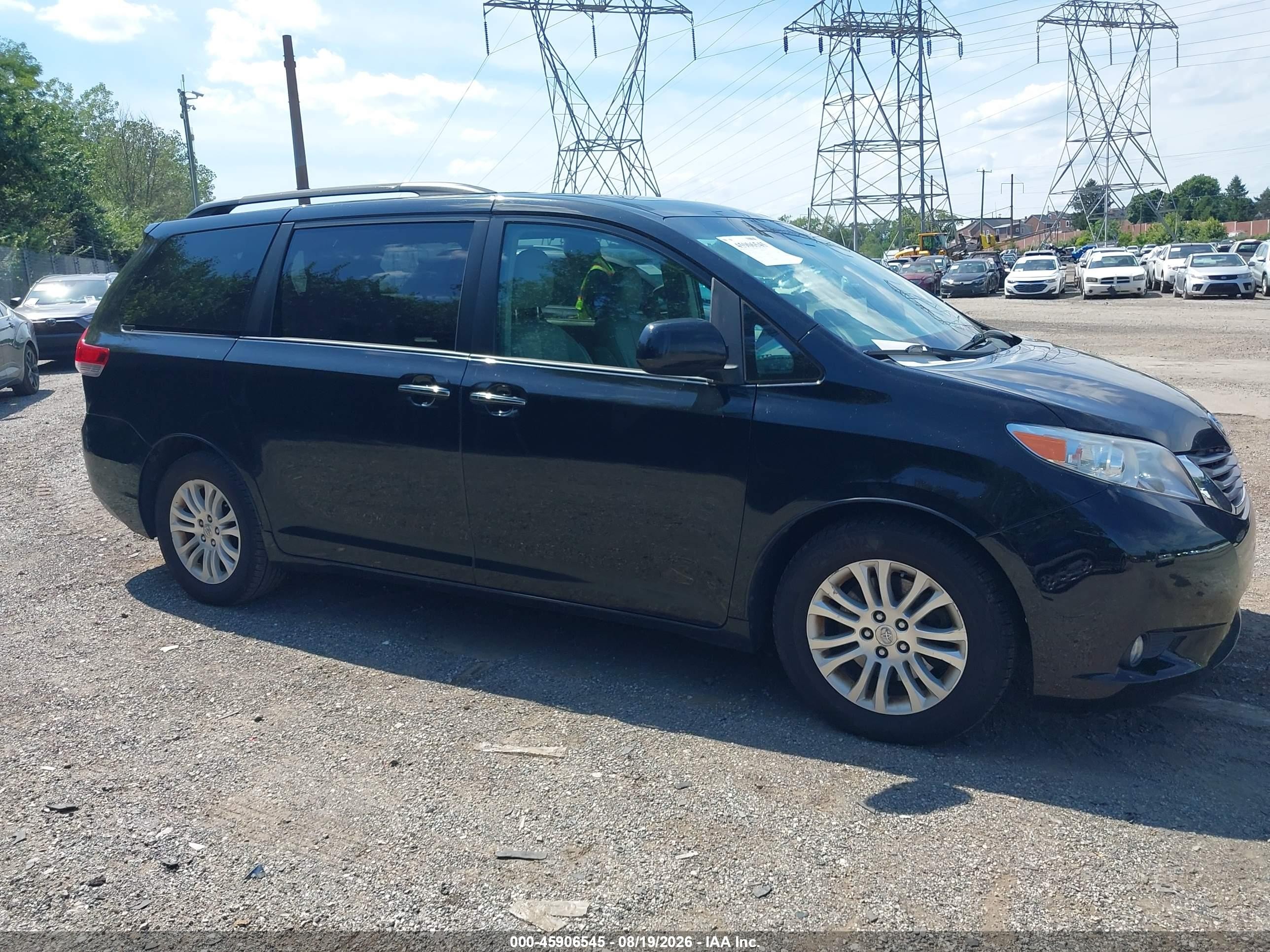 2012 Toyota Sienna Xle V6 8 Passenger Black vin: 5TDYK3DC2CS218350