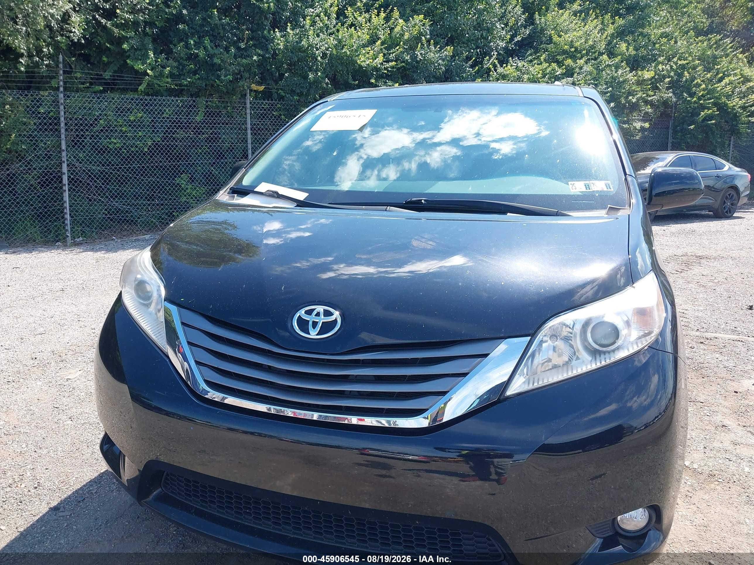 2012 Toyota Sienna Xle V6 8 Passenger Black vin: 5TDYK3DC2CS218350