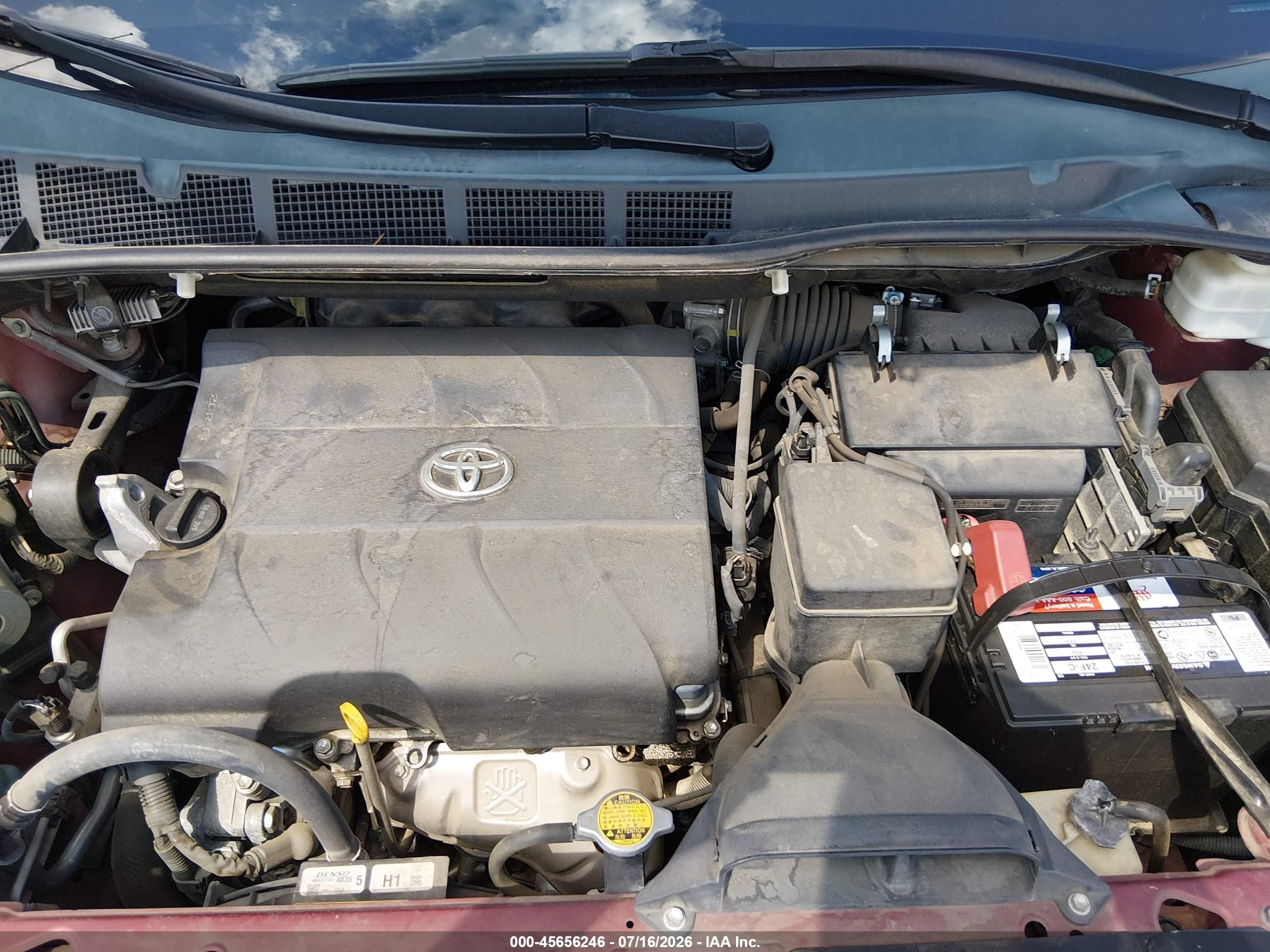 2012 Toyota Sienna Xle V6 8 Passenger Burgundy vin: 5TDYK3DC2CS253034