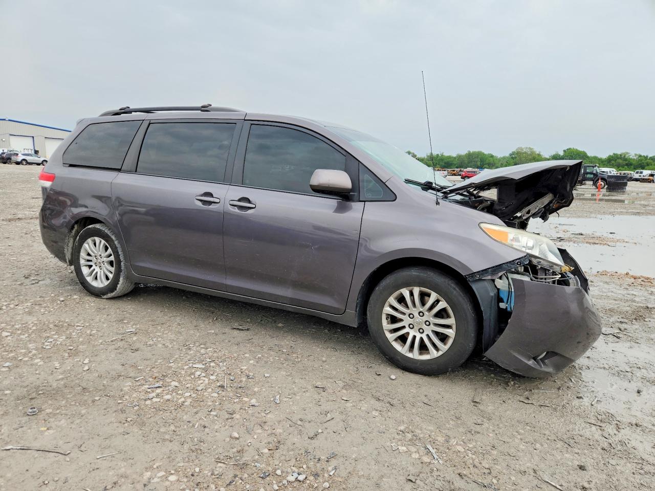 2012 Toyota Sienna Xle 8-passenger Gray vin: 5TDYK3DC2CS268438