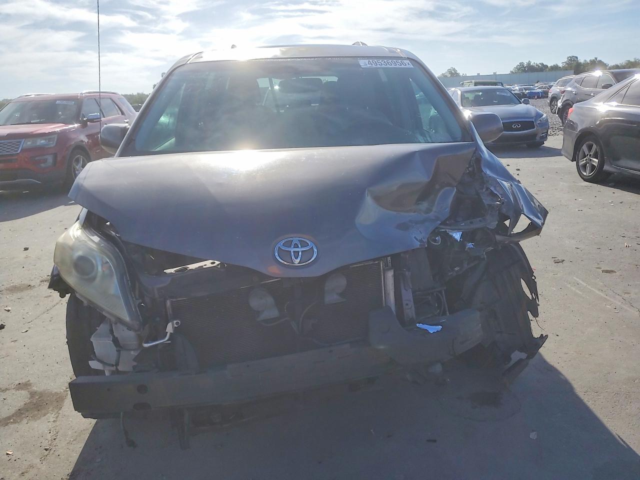 2013 Toyota Sienna Xle 8-passenger Gray vin: 5TDYK3DC2DS289162
