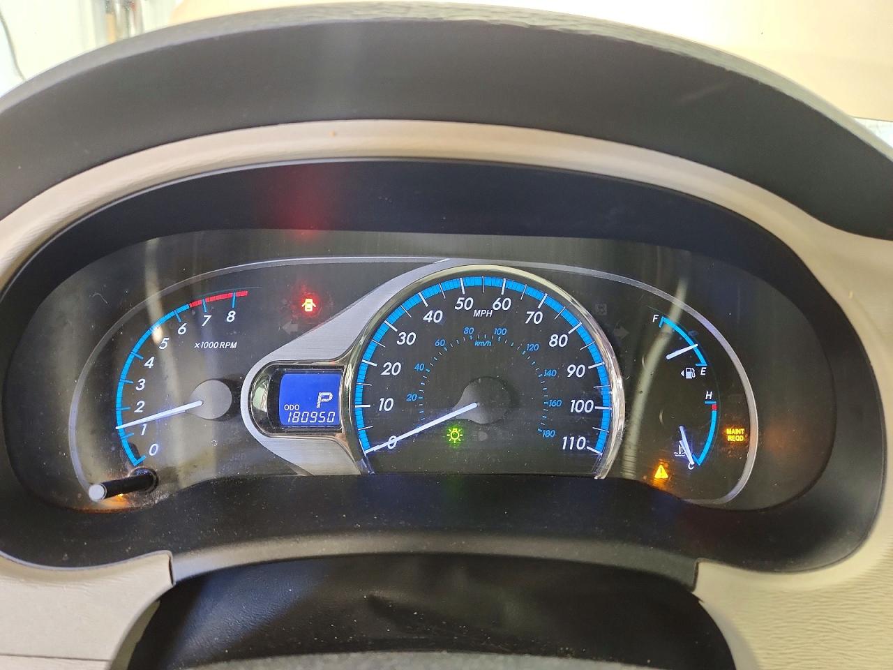 2013 Toyota Sienna Xle 8-passenger Tan vin: 5TDYK3DC2DS317591