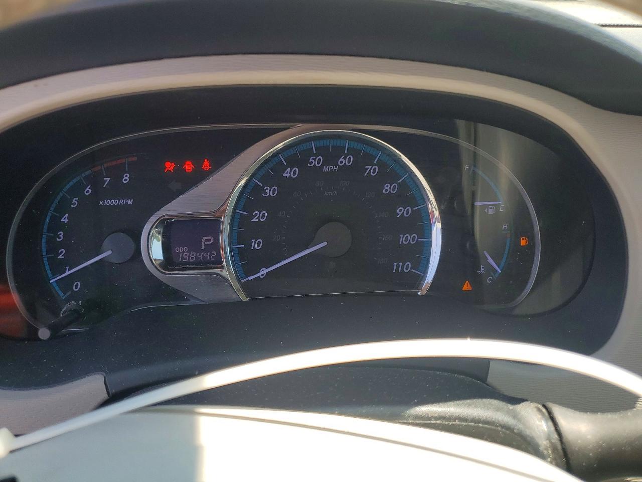 2013 Toyota Sienna Xle 8-passenger Green vin: 5TDYK3DC2DS377998