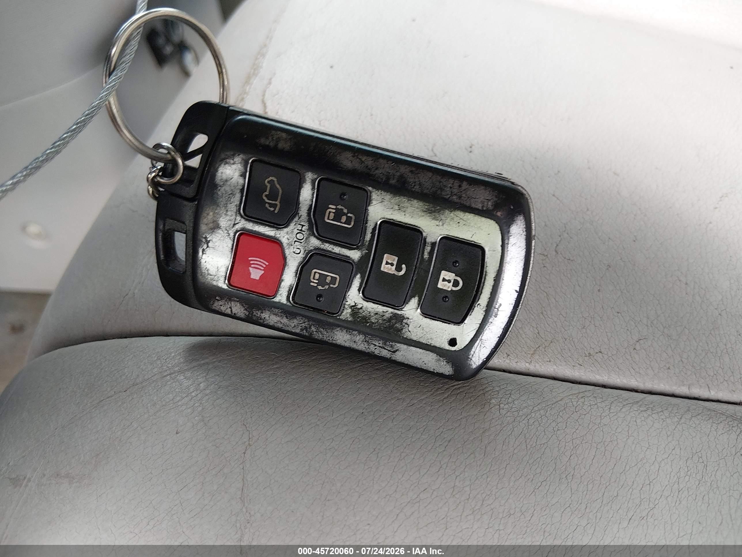 2014 Toyota Sienna Xle V6 8 Passenger Gray vin: 5TDYK3DC2ES426859
