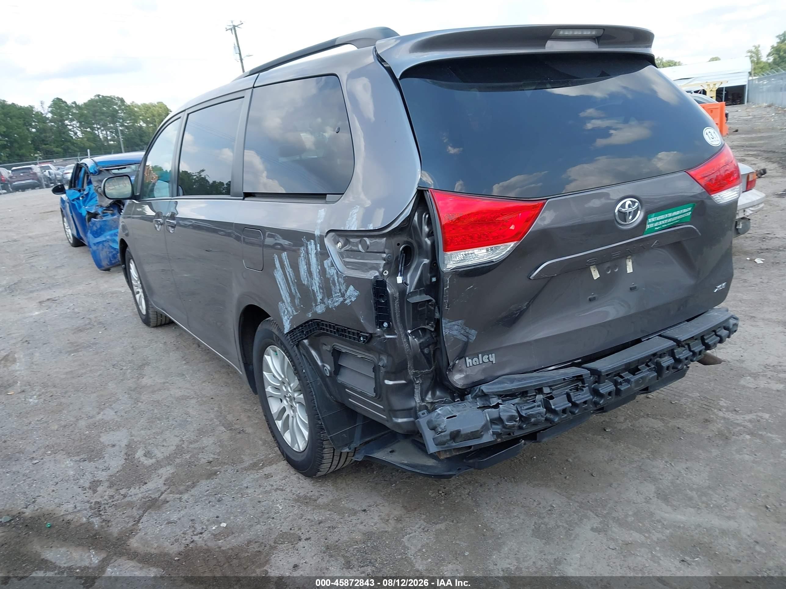 2014 Toyota Sienna Xle V6 8 Passenger Gray vin: 5TDYK3DC2ES438090