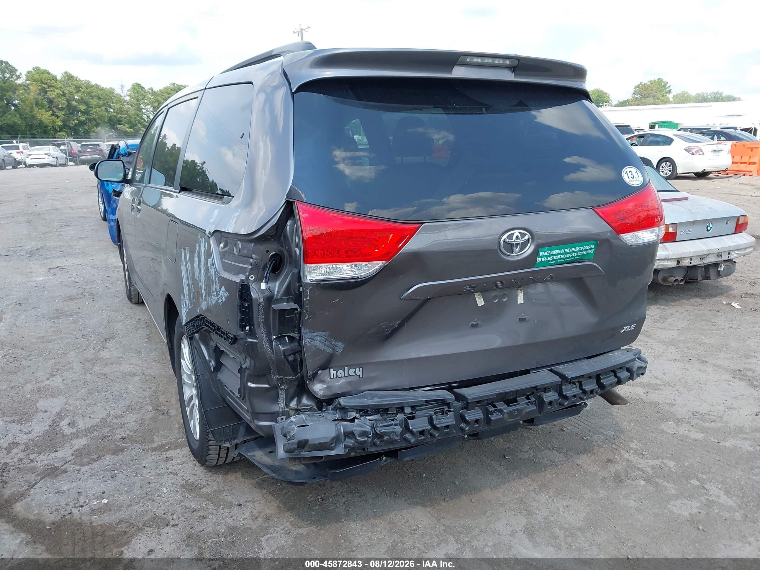 2014 Toyota Sienna Xle V6 8 Passenger Gray vin: 5TDYK3DC2ES438090